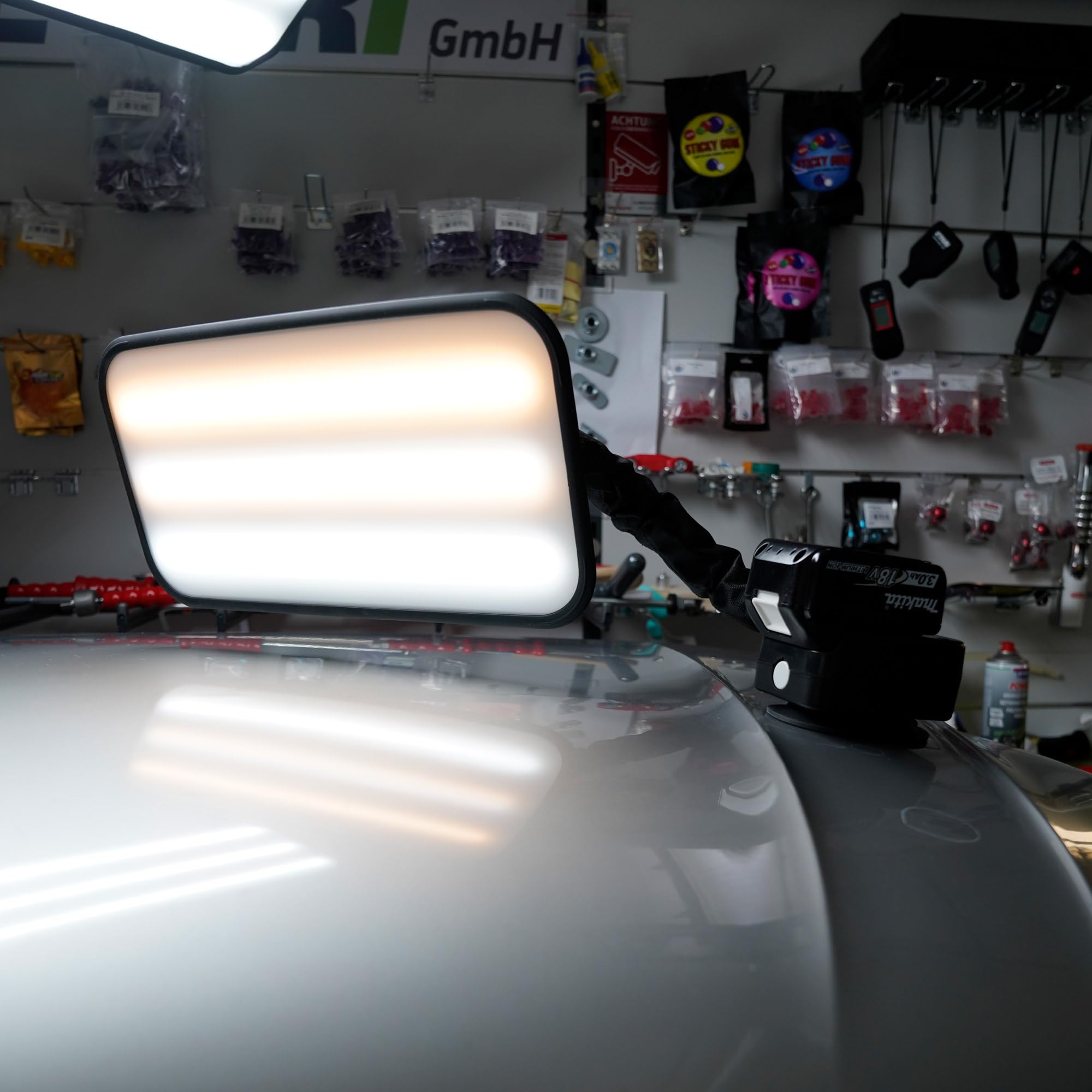MD-2178 LED-Ausbeullampe der ETARI GmbH, Dellenlampe für Dellendrücker, Ausbeulwerkzeug PDR mit verstellbarem Saugnapf am Schwanenhals, Akku NICHT im Lieferumfang enthalten