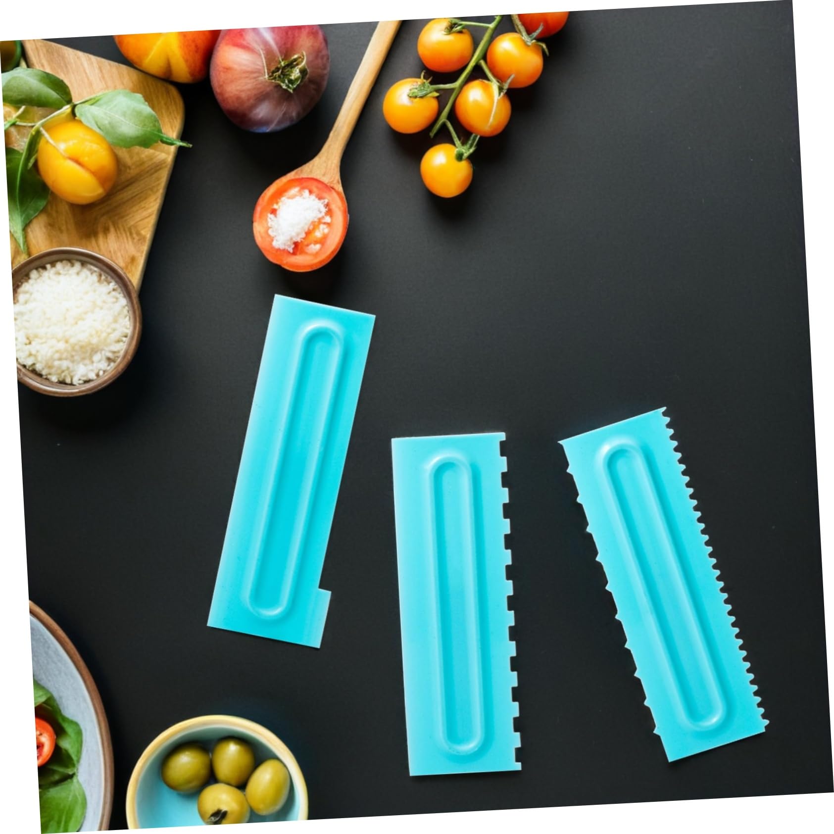 LIFKOME 9 Stück Teiliges Cake Smoother aus Stabilem PP Vielseitige Kanten und Oberflächenglätter für Fondant und Creme Präzise Backwerkzeuge für Glatte Kuchenoberflächen Beim Dekorieren