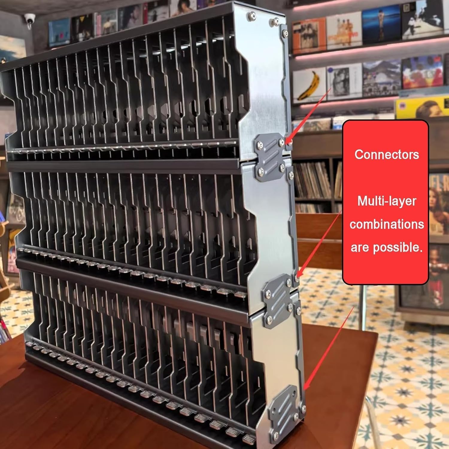 Stojak do przechowywania kaset kasetowych, aluminiowe pudełko do przechowywania z przyciskiem, automatyczne rozkładanie, mieści 20 szt., pusty, do przechowywania w domu i biurze