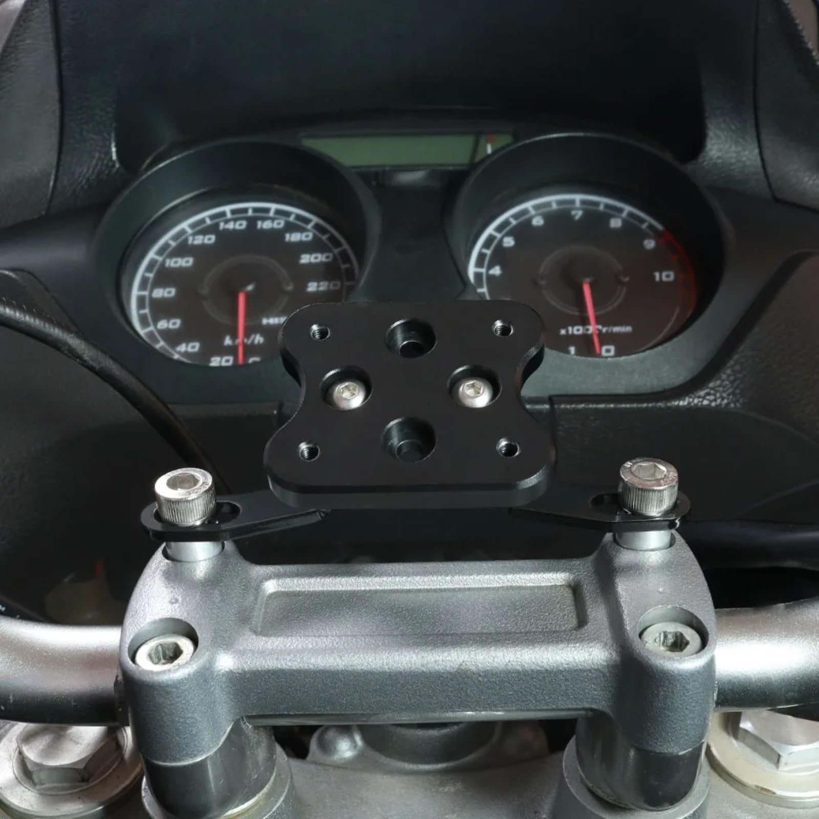 Moto Support Téléphone Compatible avec Ducati pour Multistrada 950 2017-2018, pour Multistrada 1200 2015 2016 2017 2018, Support De Navigation GPS Support De Téléphone pour Moto