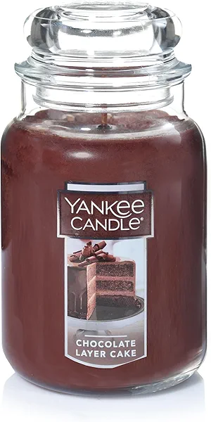 Yankee Candle Chocolate Layer Cake Scented, Classic 22oz Large Jar Single Wick Candle, Over 110 Hours of Burn Time