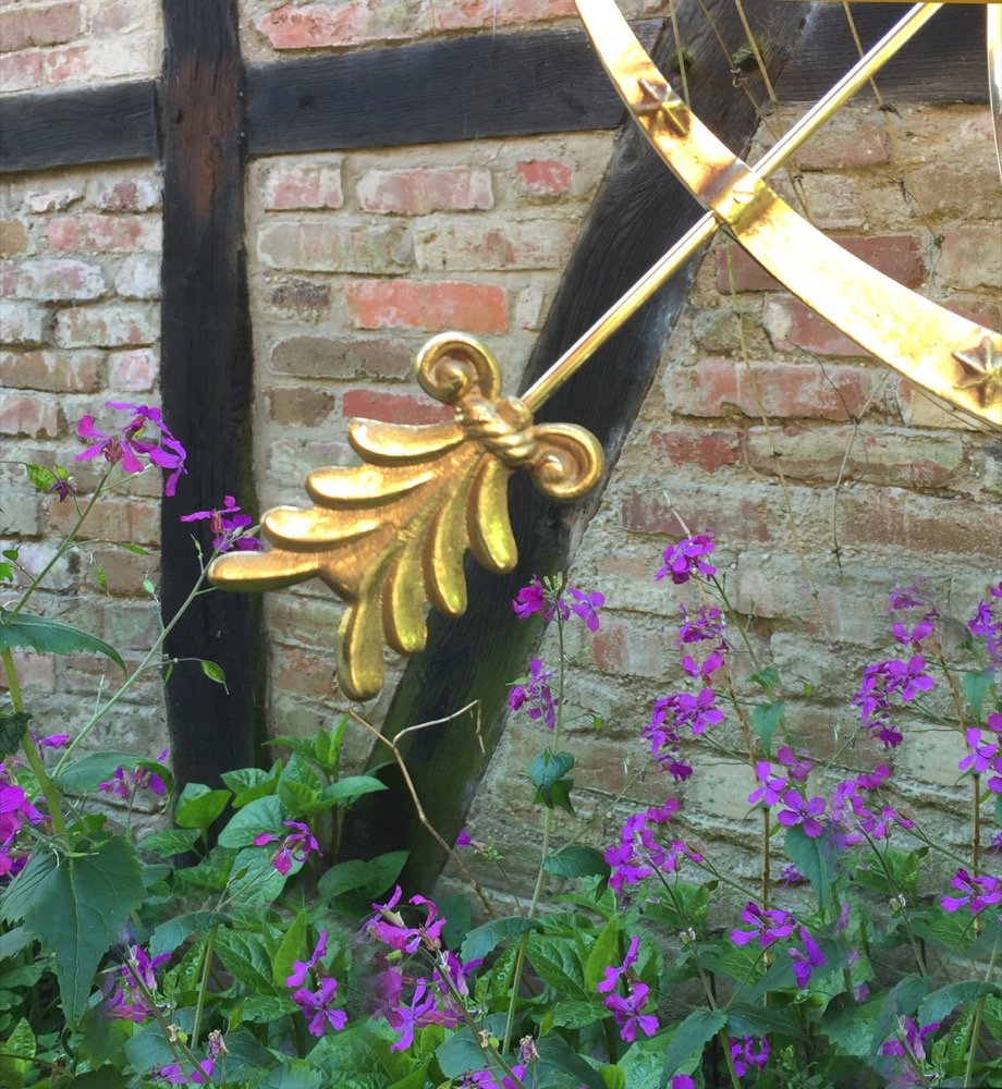 Antikas Grande Horloge de Soleil Horloge astrologique 97 cm Décoration Horloge Jardin Horloge de Soleil Terrasse Patio