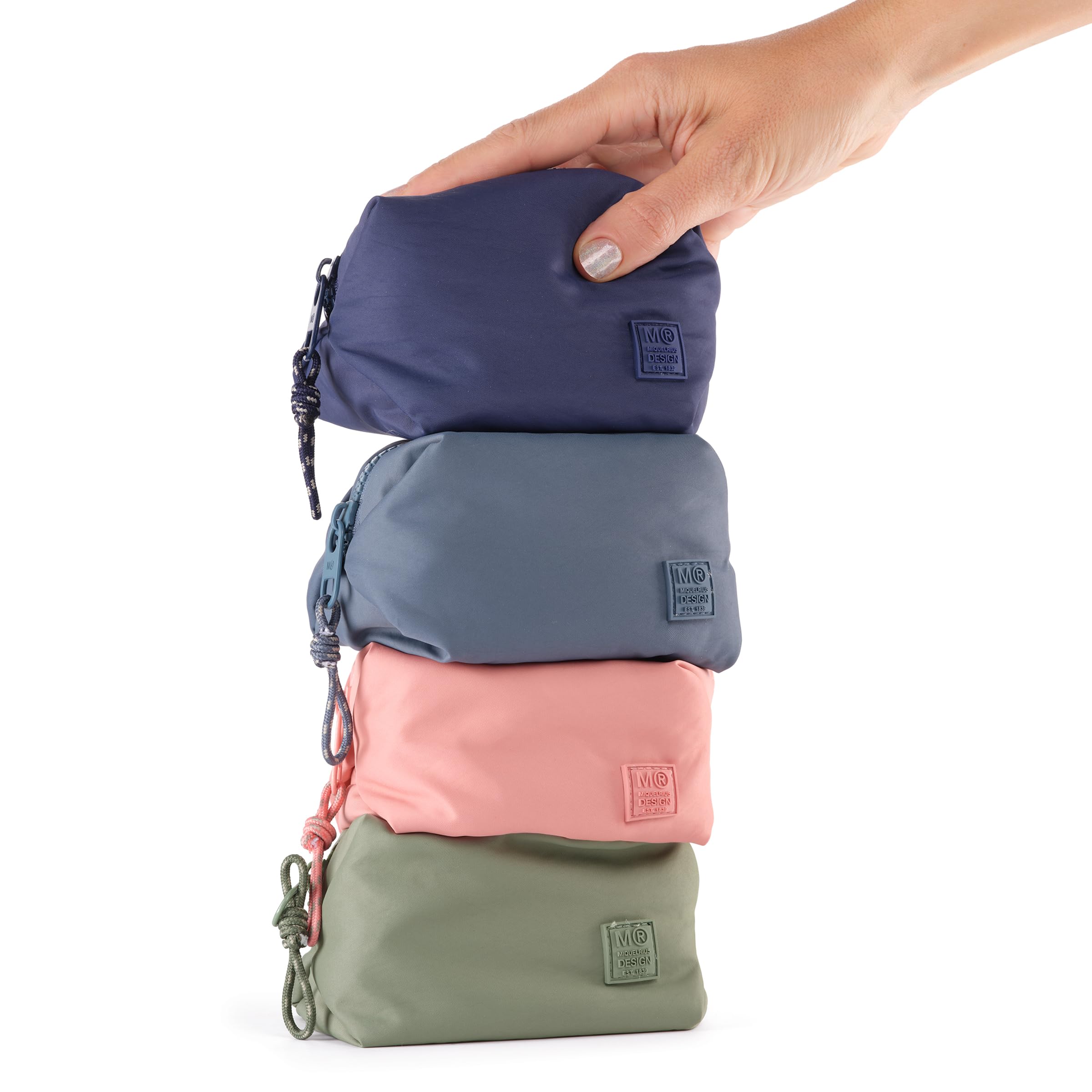 Miquelrius - Mini Neceser para cosméticos, Maquillaje o Accesorios, Portatodo Acolchado Repelente al Agua, Estuche Compacto de Viaje, Ligero y Resistente, 110 x 80 x 80 mm