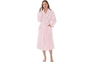 Plush Fleece Robe for Women: Cozy Indulgence