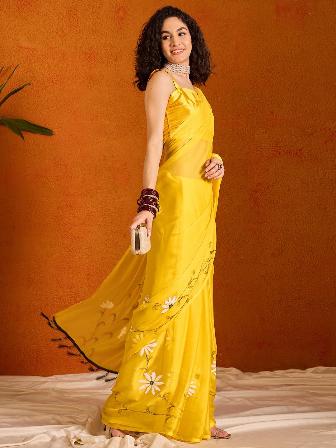 SAREE MALL Women's Yellow Chiffon Daisy Floral hand paint Tassel Pallu Lightweight Summer Saree 3