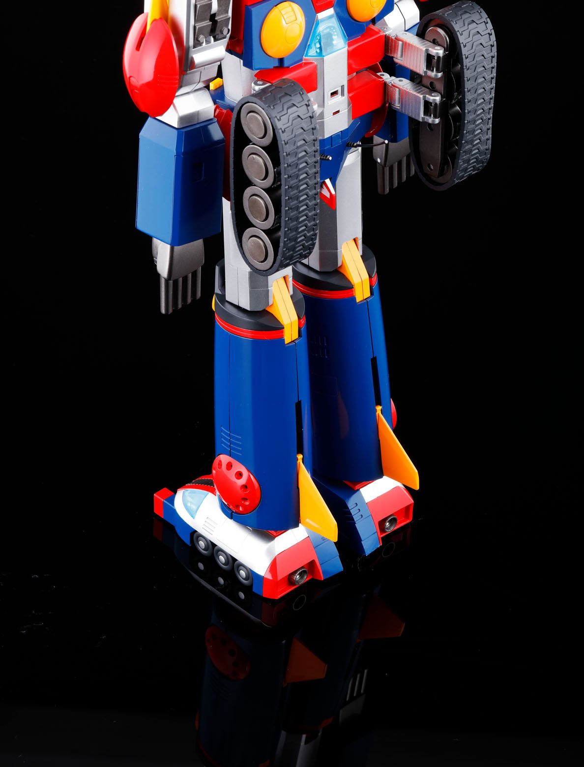 TAMASHII NATIONS Cho Denji Robo Combattler V, 35 cm