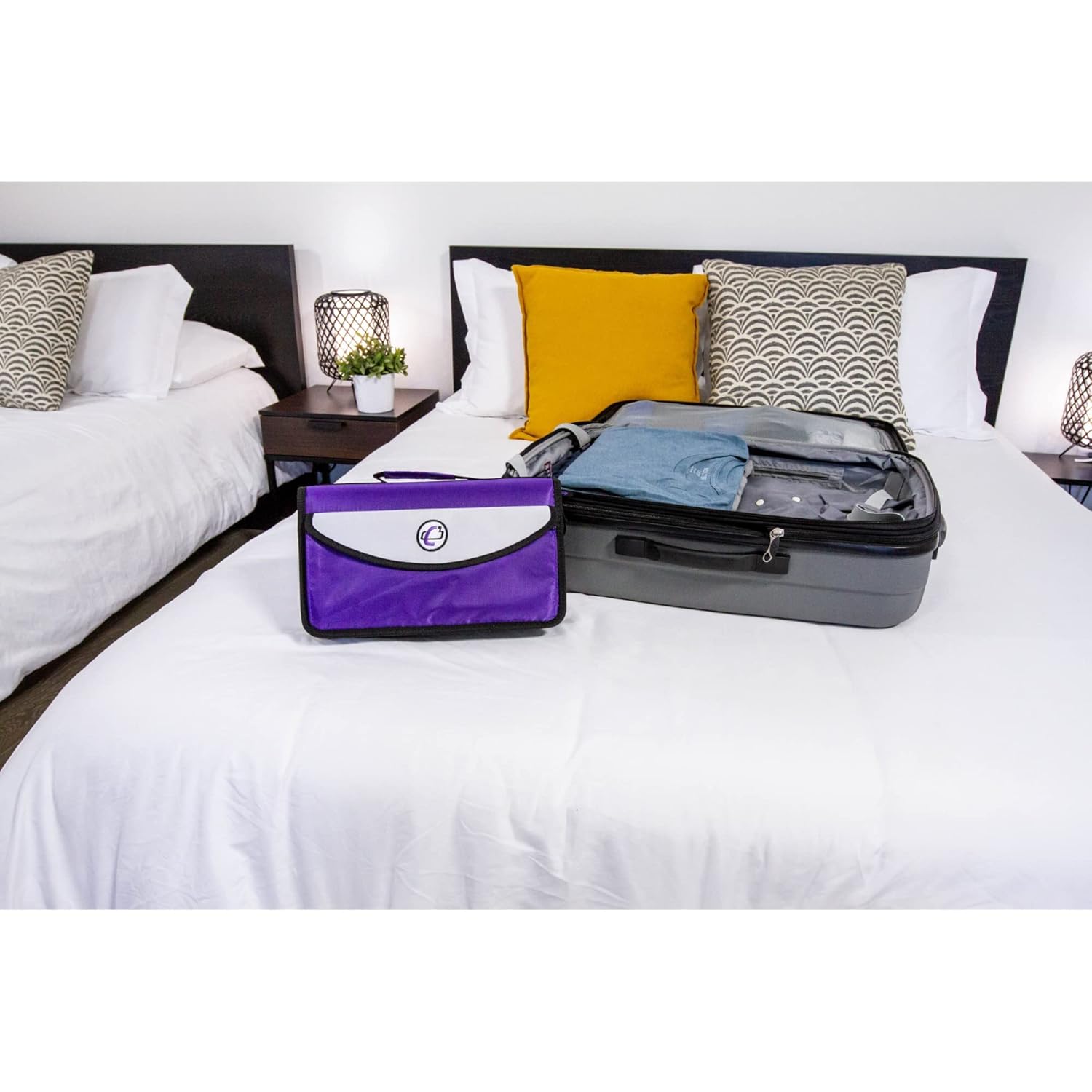 Med Manager Mini Medicine Organizer and Pill Case, Holds (10) Pill Bottles - (6) Standard Size and (4) Large Bottles, Purple, 12 inches x 6 inches x 3 inches