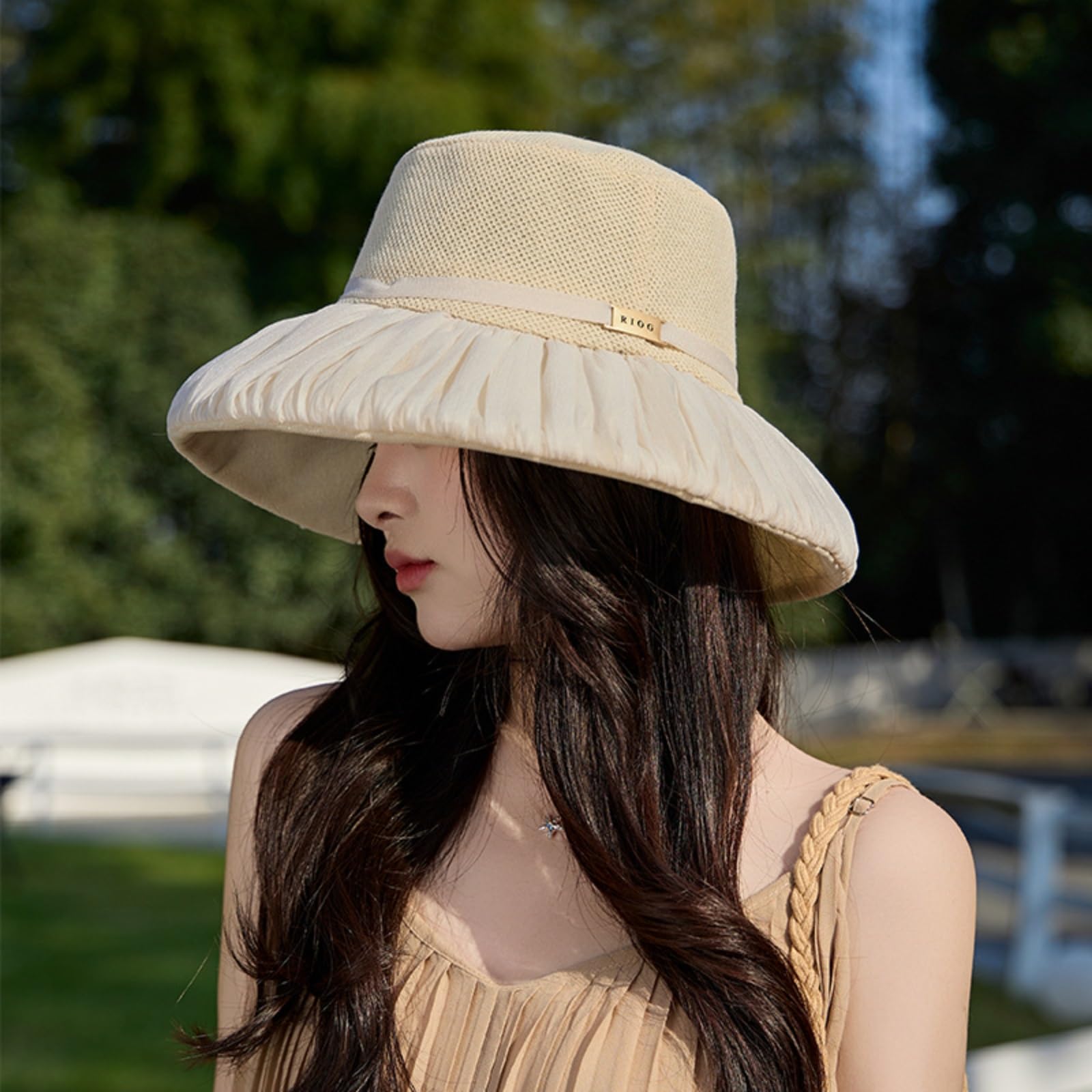 Trendy Wide Brim Sun Hat for Women, Summer Beach Cap, Packable Knitted Bucket Hat Outdoor Travel(Beige)