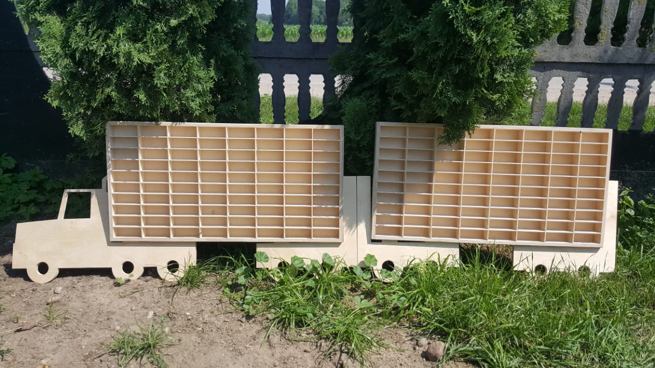 Półka organizer na resoraki autka w kształcie tira z naczepą na 160 aut Dekoralove, kompatybilne z autkami marki Hot Wheels, ze sklejki solidna witryna, regał na kolekcję samochodzików