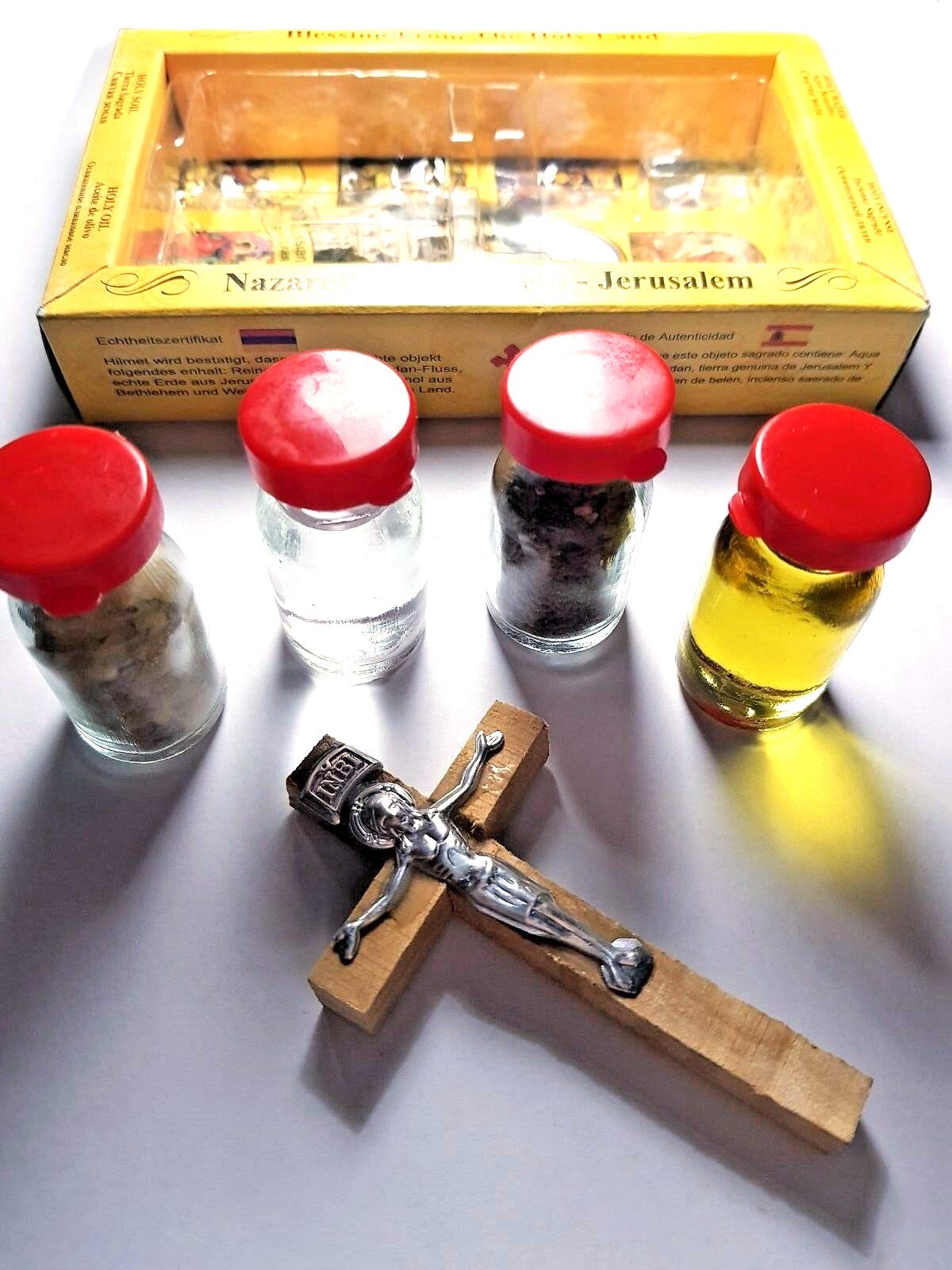 イスラエル 土産 HOLY WATER 聖水 聖油 スーベニア エルサレム Amazon.com: Israel Christian Holy Water Soil Oil Incense Gift from