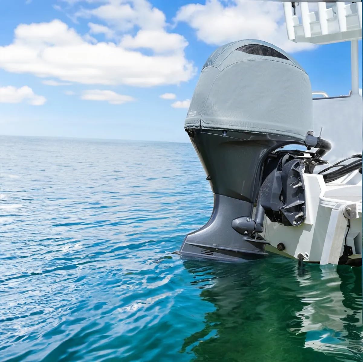 Oceansouth Coperture ventilate su misura per motore fuoribordo Yamaha (bianco, F115B, F130A 4CYL 1,8L (dal 2015 al 2024))