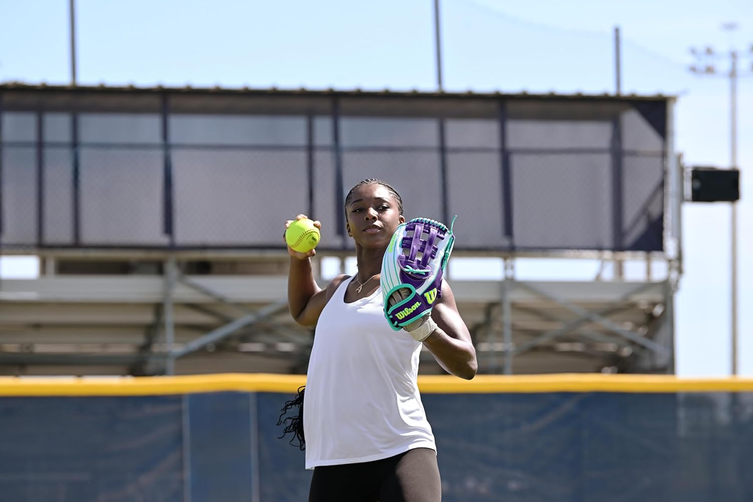 Wilson Fall 2025 A2000® Fastpitch Gloves