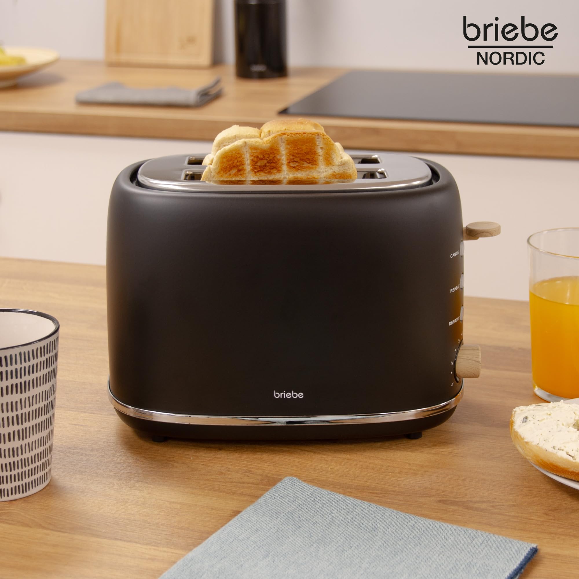 briebe Nordic Ensemble Grille Pain 2 Fentes Tranches Larges, 6 Niveaux de Dorage + Bouilloire Électrique 1,7 L sans Fil, 2200 W, sans BPA, Pack Petit Déjeuner Électroménager, Design Nordique, Noir