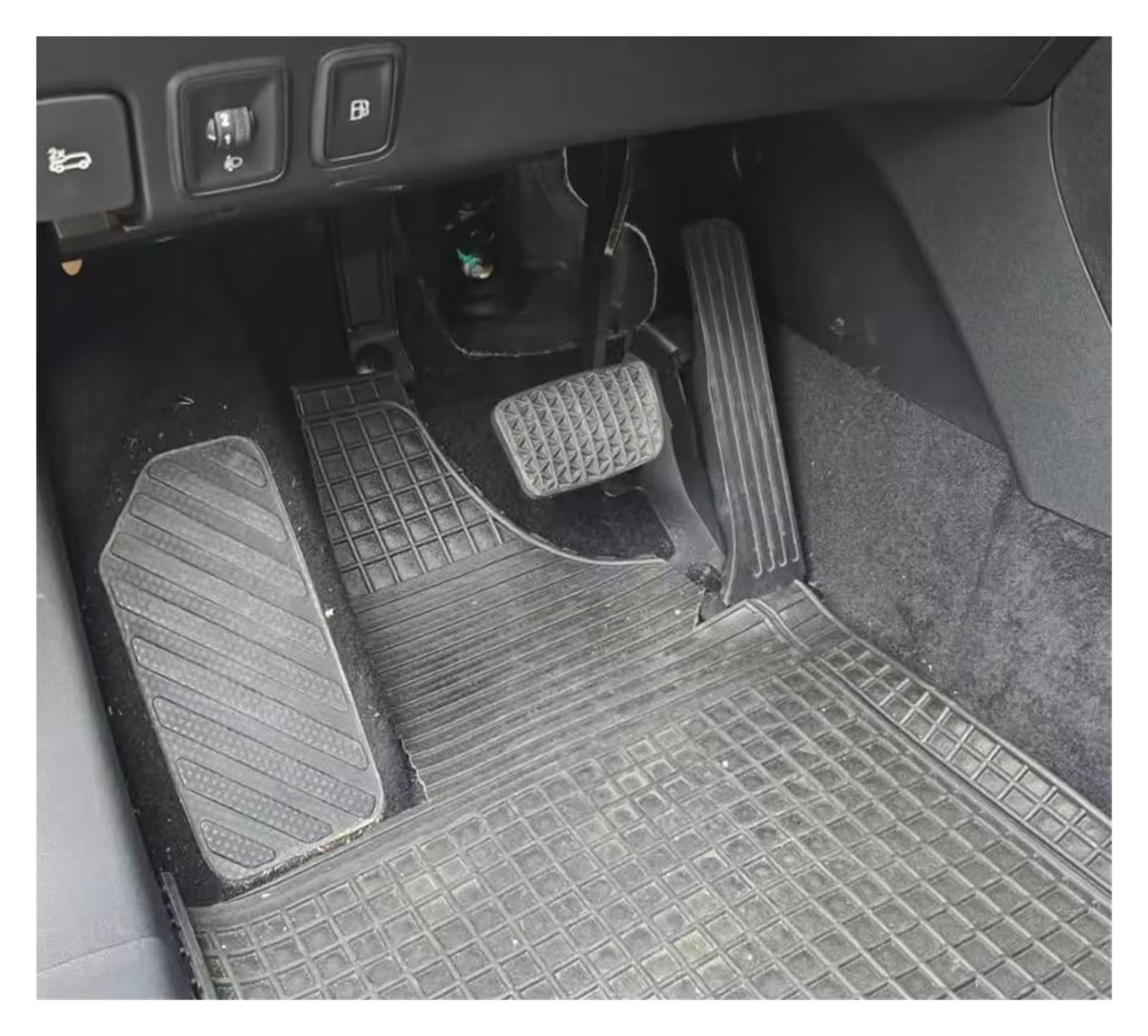 Auto Pedal Für SAIC Für HS Für MGHS Für EHS 2025 Für RX5 Für D5X 2025-2027 Gaspedal Bremspedalabdeckung GAS FUSSSTÜTZE Rutschfestes Aluminium(FOOT GAS BRAKE)