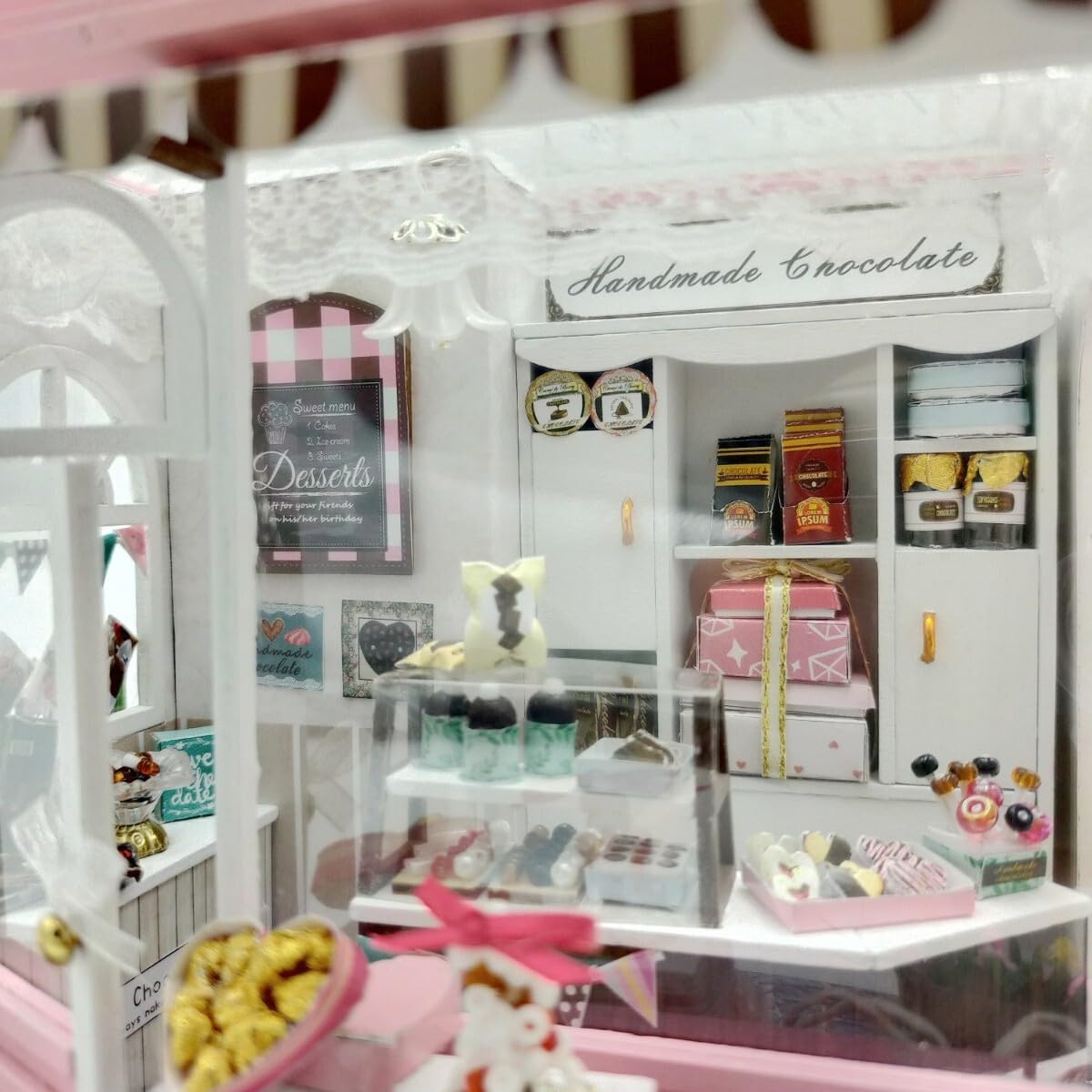 Amazon.co.jp: ドールハウス完成品 ミニチュアハウス チョコレート  