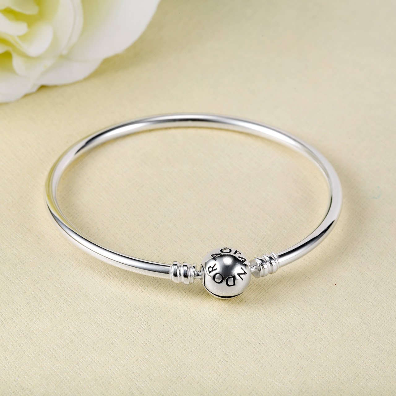 PANDORA Silver bangle bracelet