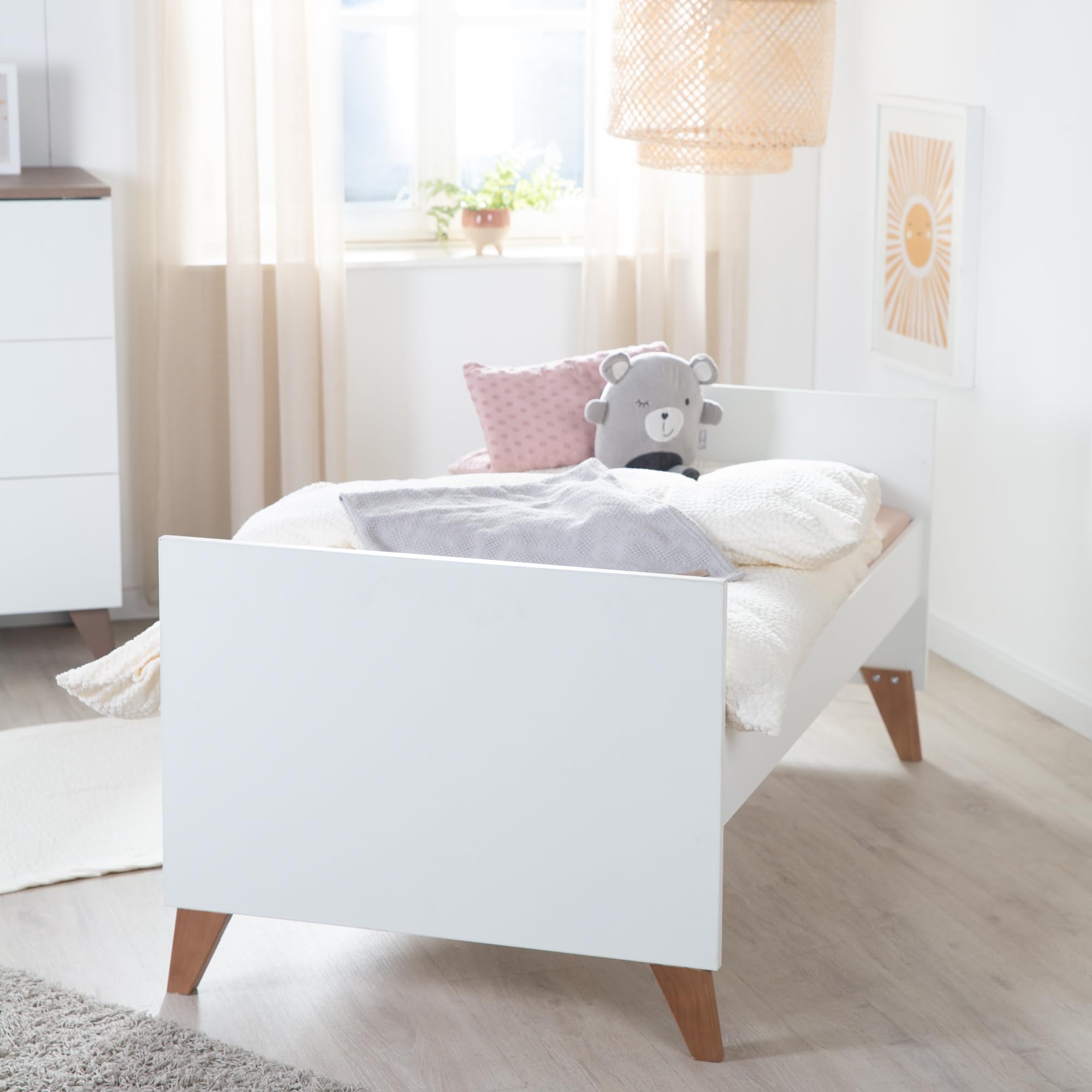 roba - Cama de bebé escalable de 70 x 140 cm, con diseño de Ole, Convertible en Cama Infantil, de 0 a 7 años, hasta 50 kg, Altura Ajustable, 3 Barras extraíbles, Madera, Color Blanco y Roble Oscuro,