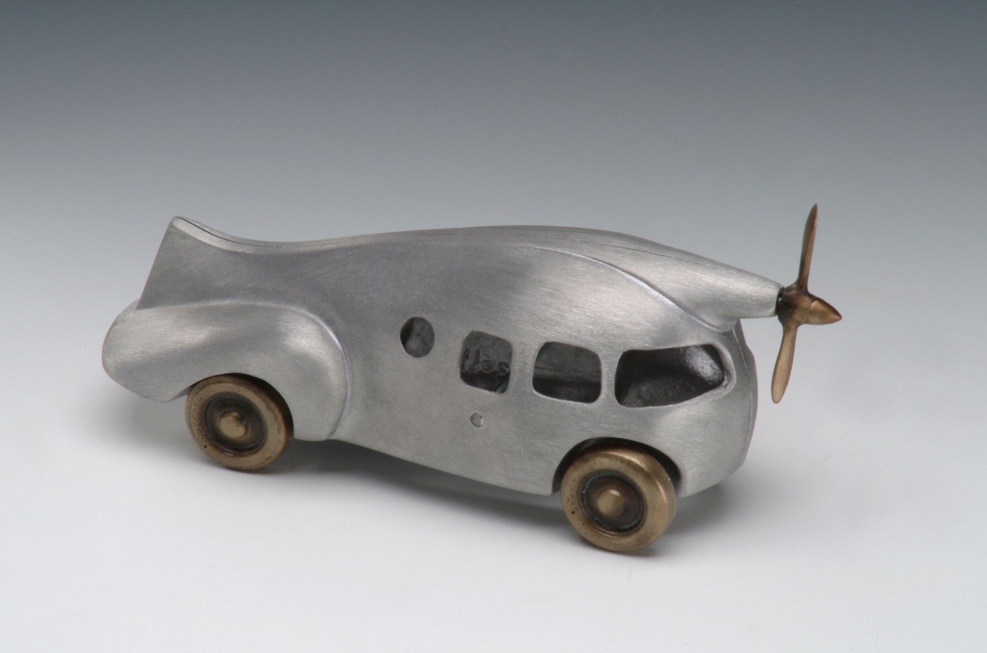 SCOTT NELLES STUDIOS Aero Car