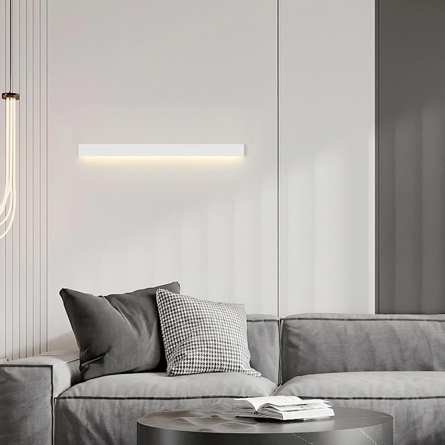 壁のランプライトは、ベッドルームリビングルームの廊下のためのモダンな屋内ロングストリップデザイン装飾アルミニウムアクリル（ホワイトウ