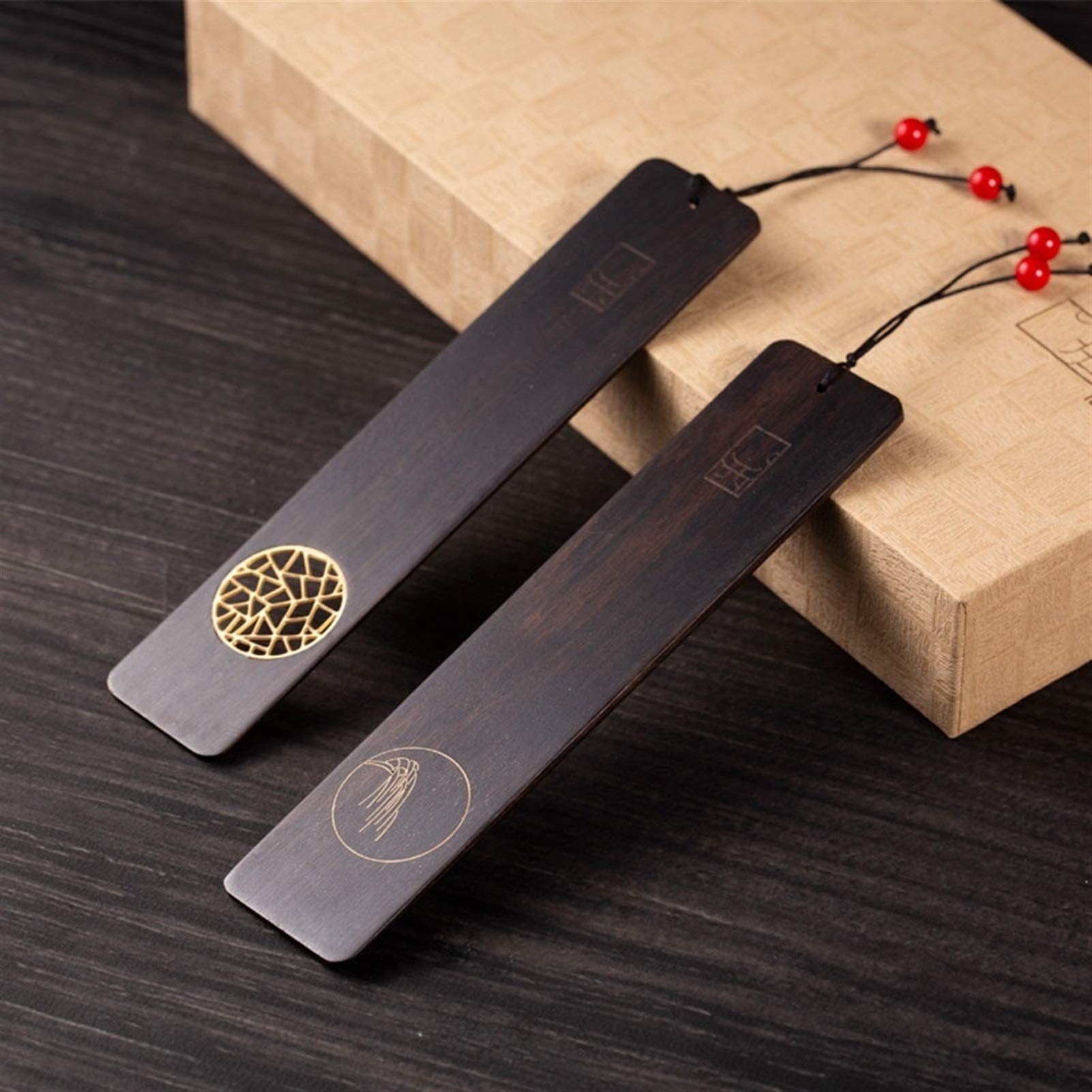 Śliczne Zakładki 2 Sztuk Chiński styl Retro Handmade Bookmarks, Creative Copper Inlay Drewniane Hollow Sandalwood Bookmark Zestaw, Business Prezent Wyjątkowe Prezenty