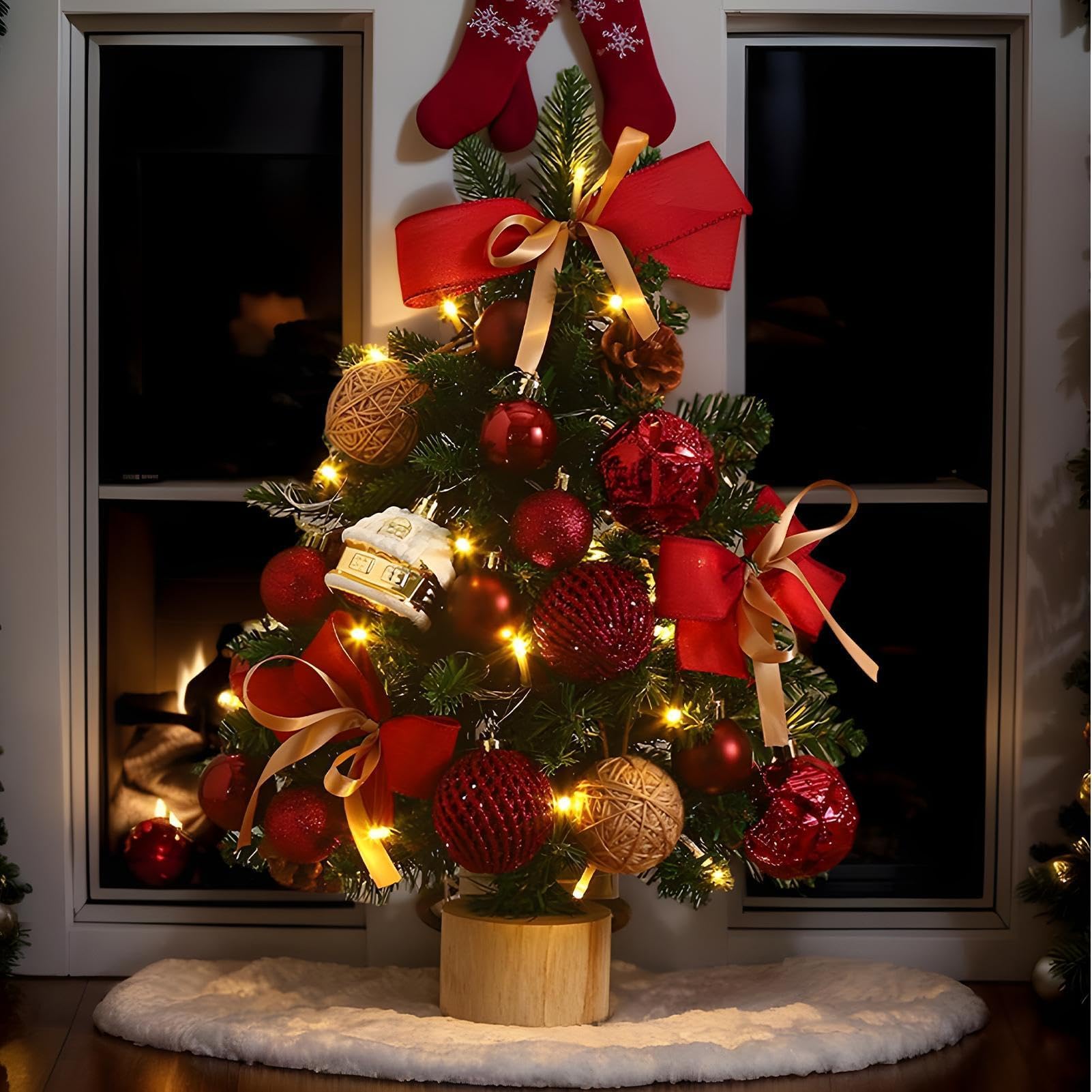 Vorbeleuchteter LED-Weihnachtsbaum mit Ornamenten – für Zuhause, Schlafzimmer, Wohnzimmer und kleine Räume, Dekoration für den Urlaub