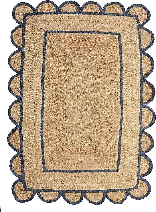 Tapis en jute bleu marine pour sublimer votre salon bohème chic