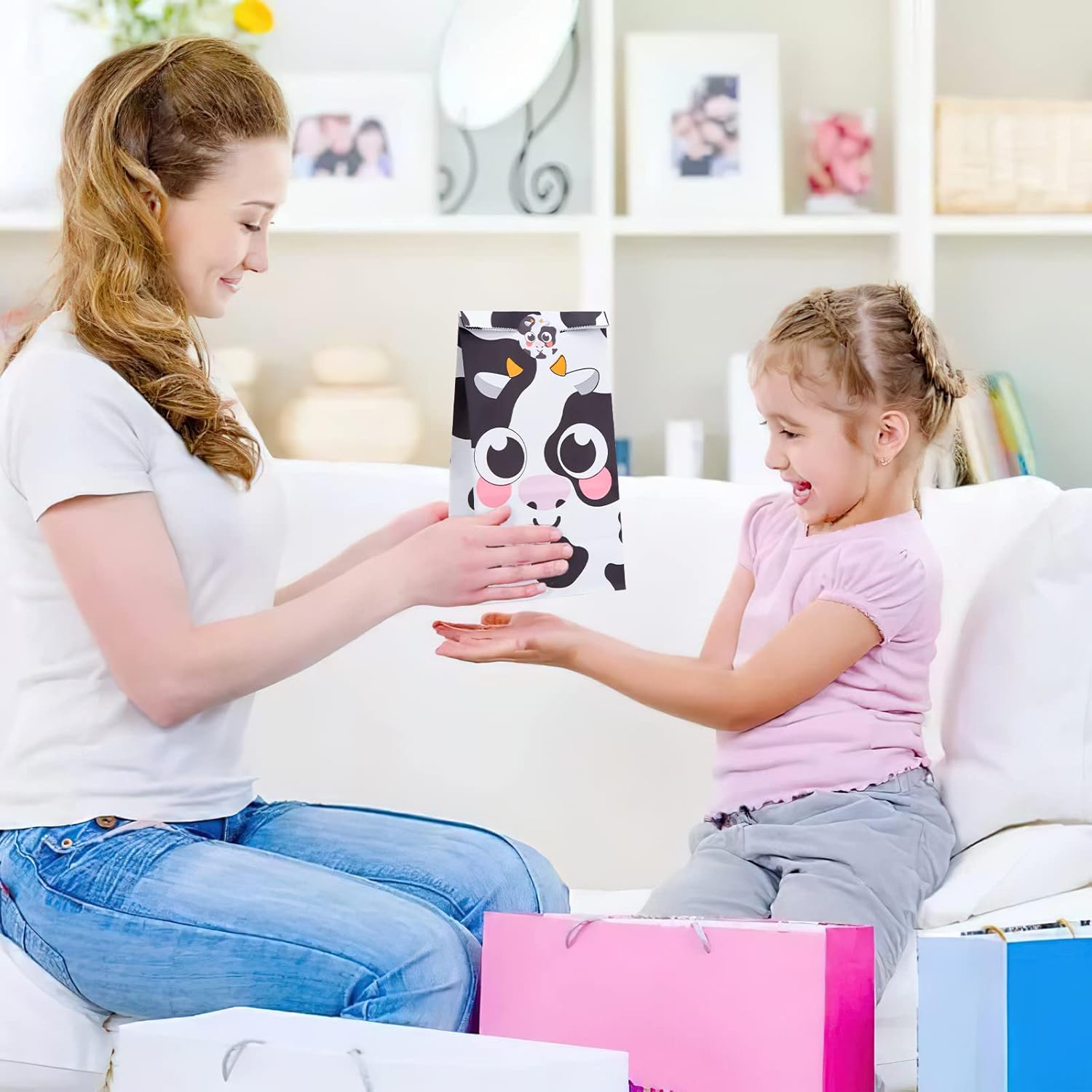 LovesTown 32 Pack Animal Goodie Bags, 4.7x3.1x8.7 Inches Cute Party Favor Bags for Kids Birthday Supplies Baby Shower, Classroom, Toddler Activities - Image 8