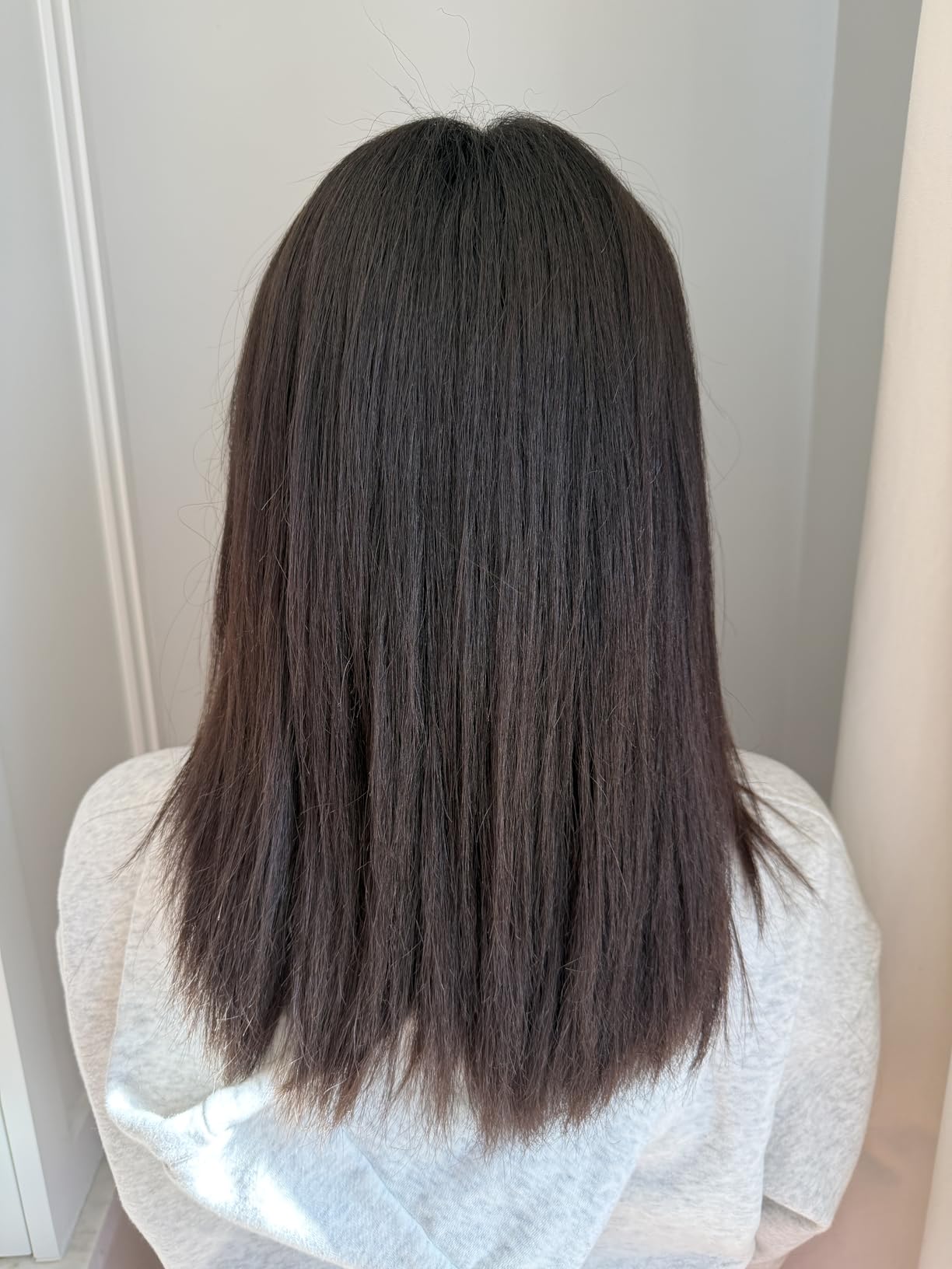 ELLA BELLA Titanium straightener result