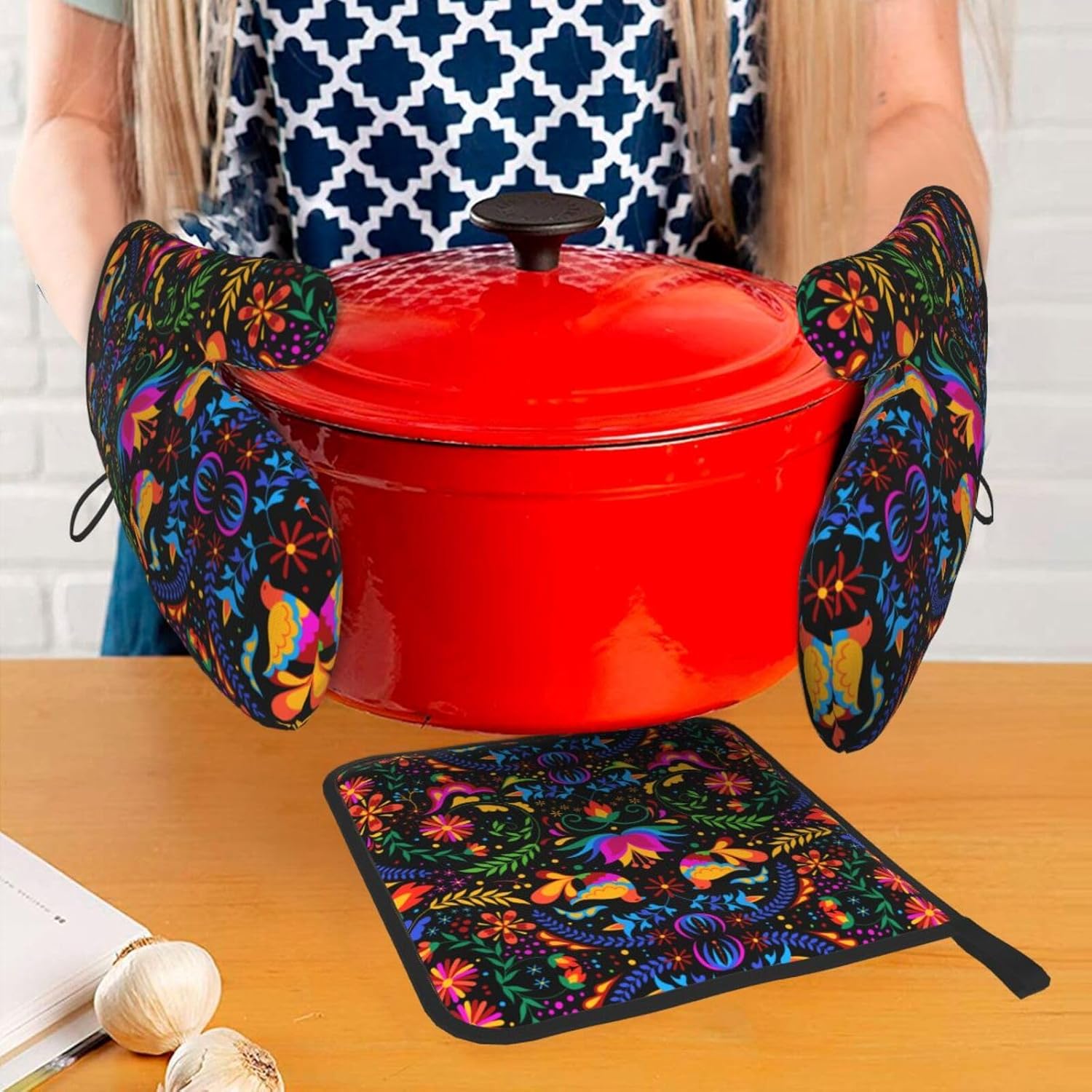 Mexican Floral Oven Mitts and Pot Holders Sets of 3 Heat Resistant Colorful Flower Hot Pads Oven Gloves Kitchen Decor for Baking Cooking BBQ, Mexican Gifts for Women Cooking Lover Cooks Mom - Image 7