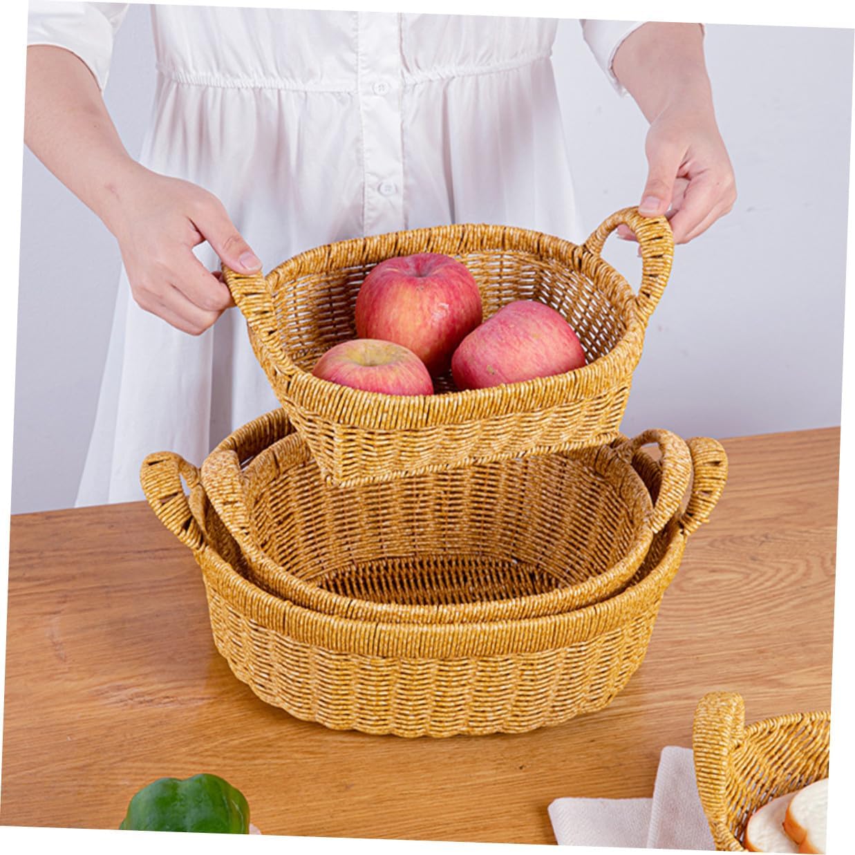 Large Oval Plastic Serving Basket with Handles, Imitation Rattan Woven Fruit and Bread Tray for Kitchen Storage and Outdoor Picnic Snacks Container, Light Coffee Color