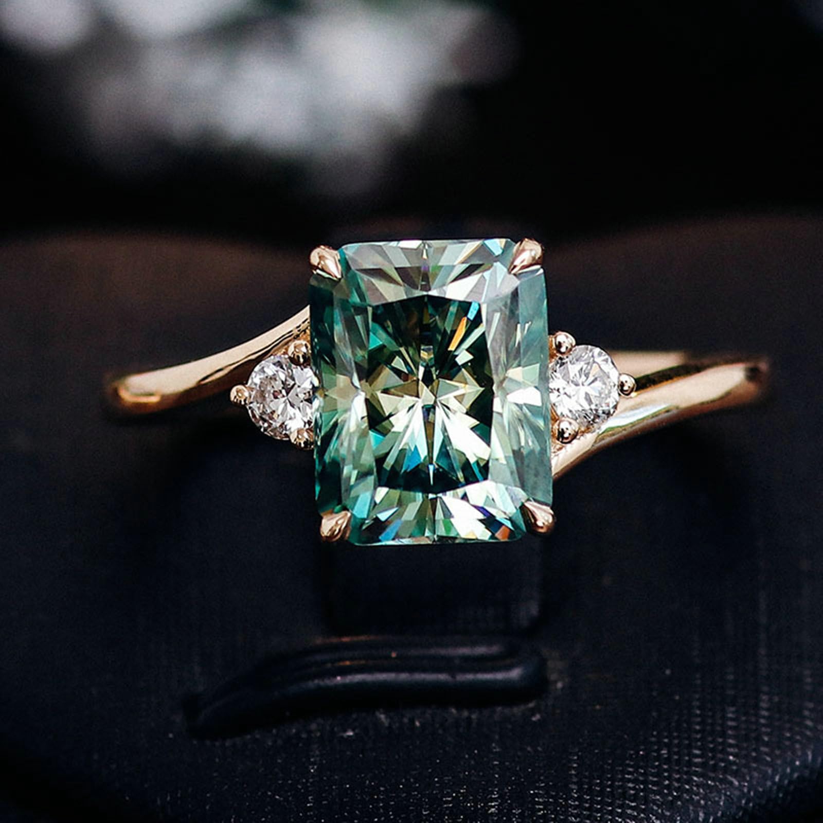Obrączka ślubna, pierścionek ślubny 14K żółte złoto eleganckie 4 szczęki moissanit prostokątne pierścionki zaręczynowe damskie żółte złoto na obietnicę