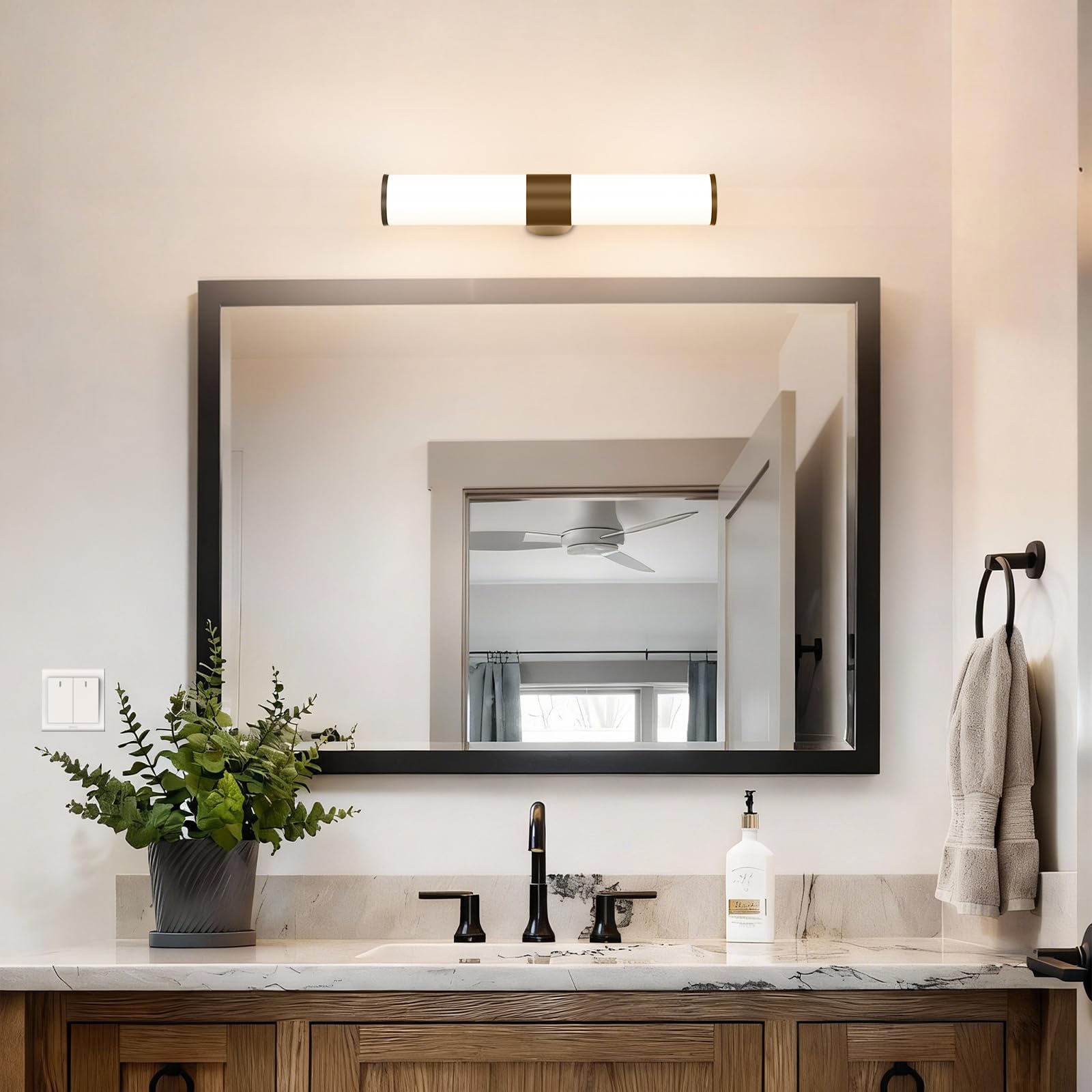 Lampara Aplique de Pared para Luz Espejo y Armario de Baño LED, Ancho 40CM Negro Mate Lampara, 8W 800Lm No Regulable, IP44 Resistente al Agua, Luz Cálida Neutra Fría Opcional
