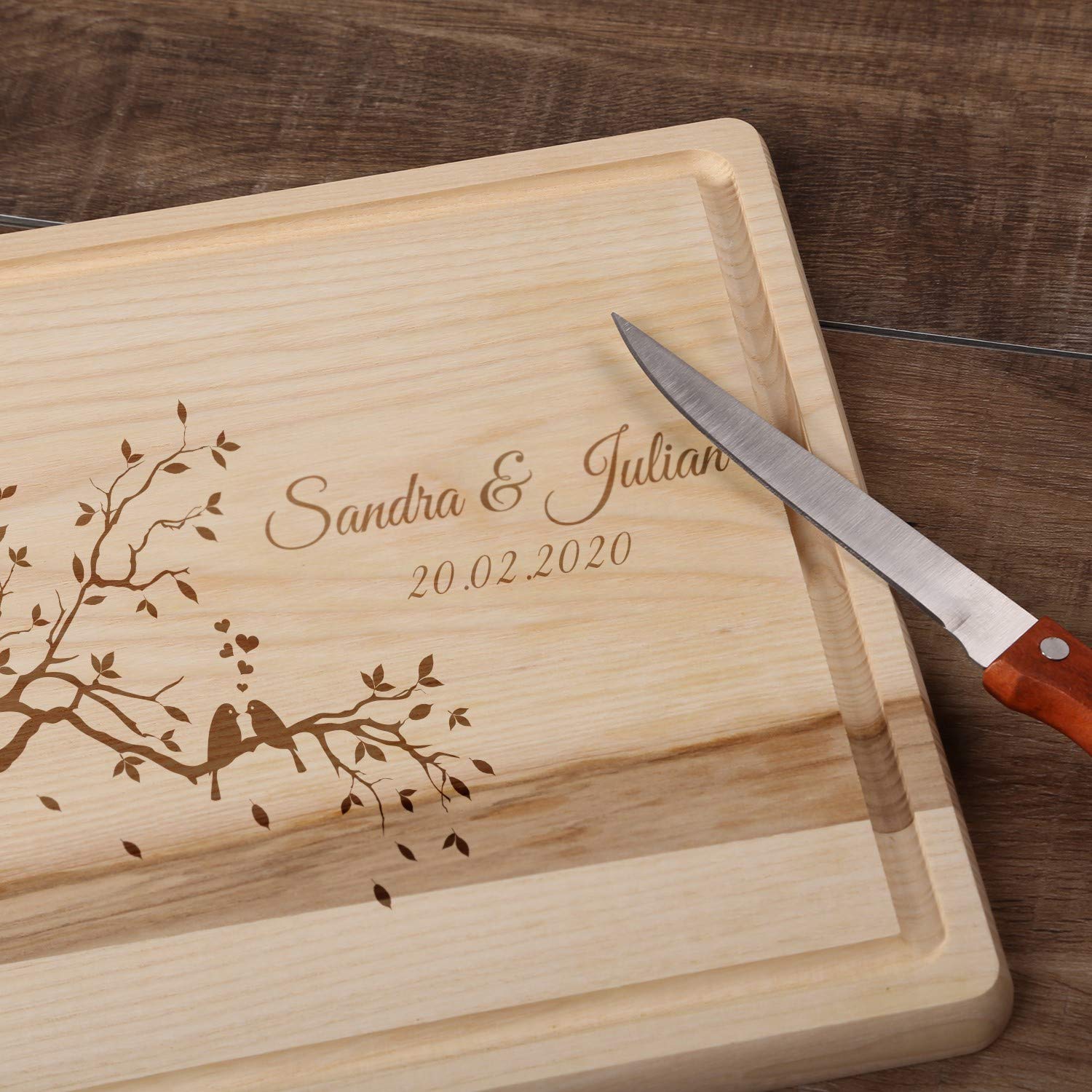 FORYOU24 Holz Schneidebrett hell mit Gravur Motiv 11 - personalisiert mit Wunsch-Namen Küchenbrett graviert als Geschenkidee zur Hochzeit