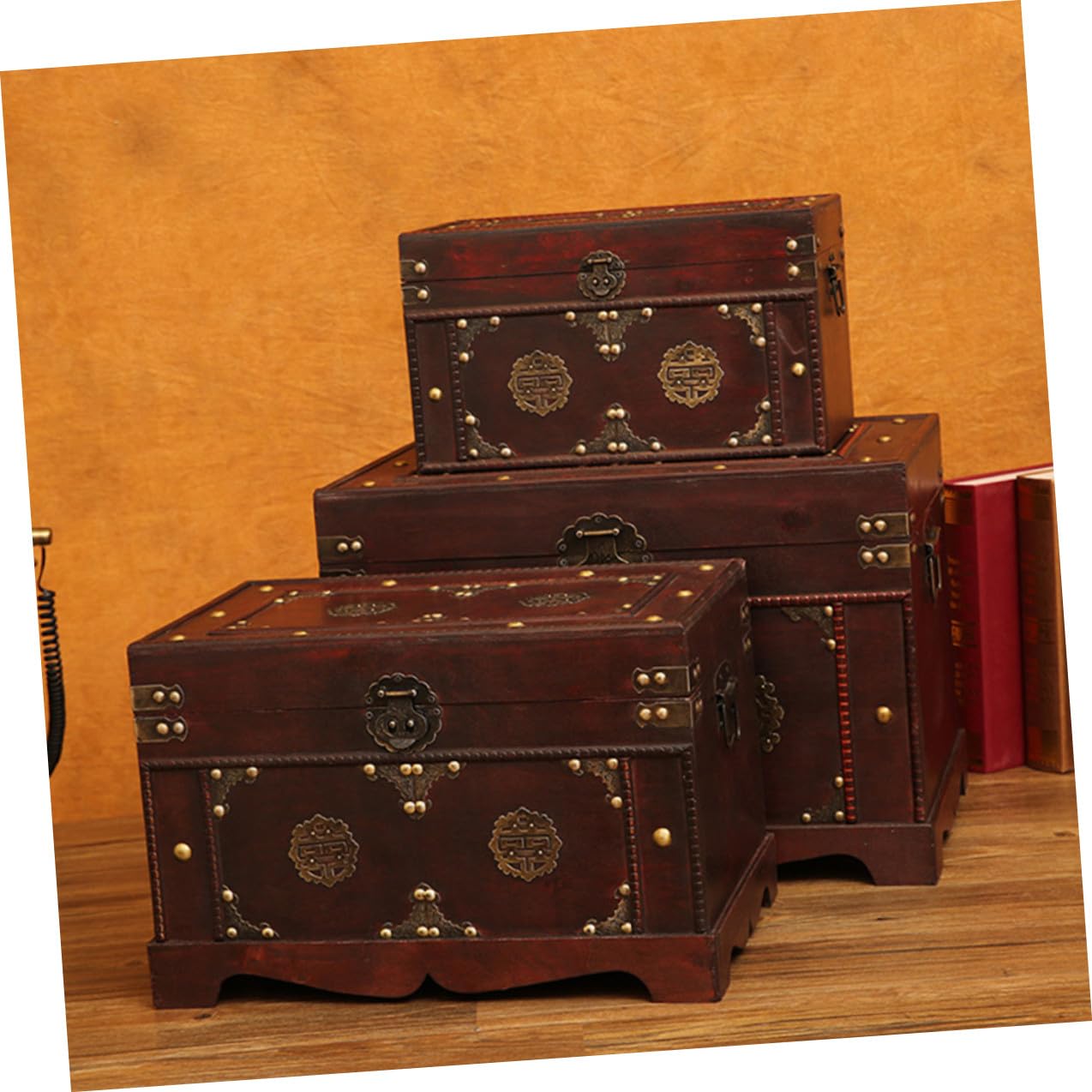 DECHOUS Vintage Holz Aufbewahrungsbox Braun mit Retro Stil und Dekorativer Funktion für Zuhause und Bastelarbeiten als Praktische Ordnungsbox