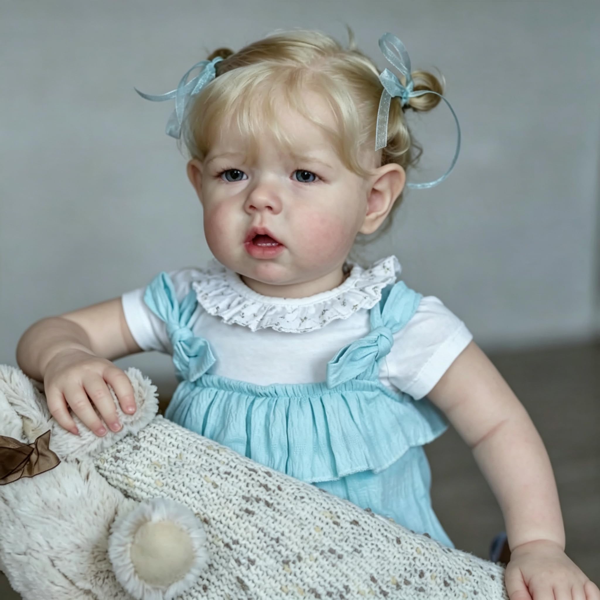 Realistische Reborn Kleinkind Puppen Liam, 28 Zoll Weiches Silikon Stoffkörper Lebensechte Neugeborenen Sammlerpuppen Mädchen für Kinder ab 3 Jahren