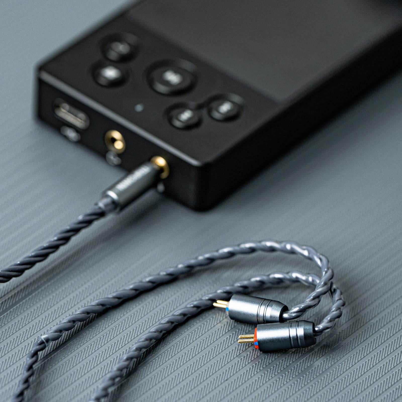 Tripowin Grace - Cable de auriculares desmontable OFC chapado en plata con micrófono, cable de actualización HiFi de 0.78 mm de 2 pines para audiófilos, diseño sin enredos y controles