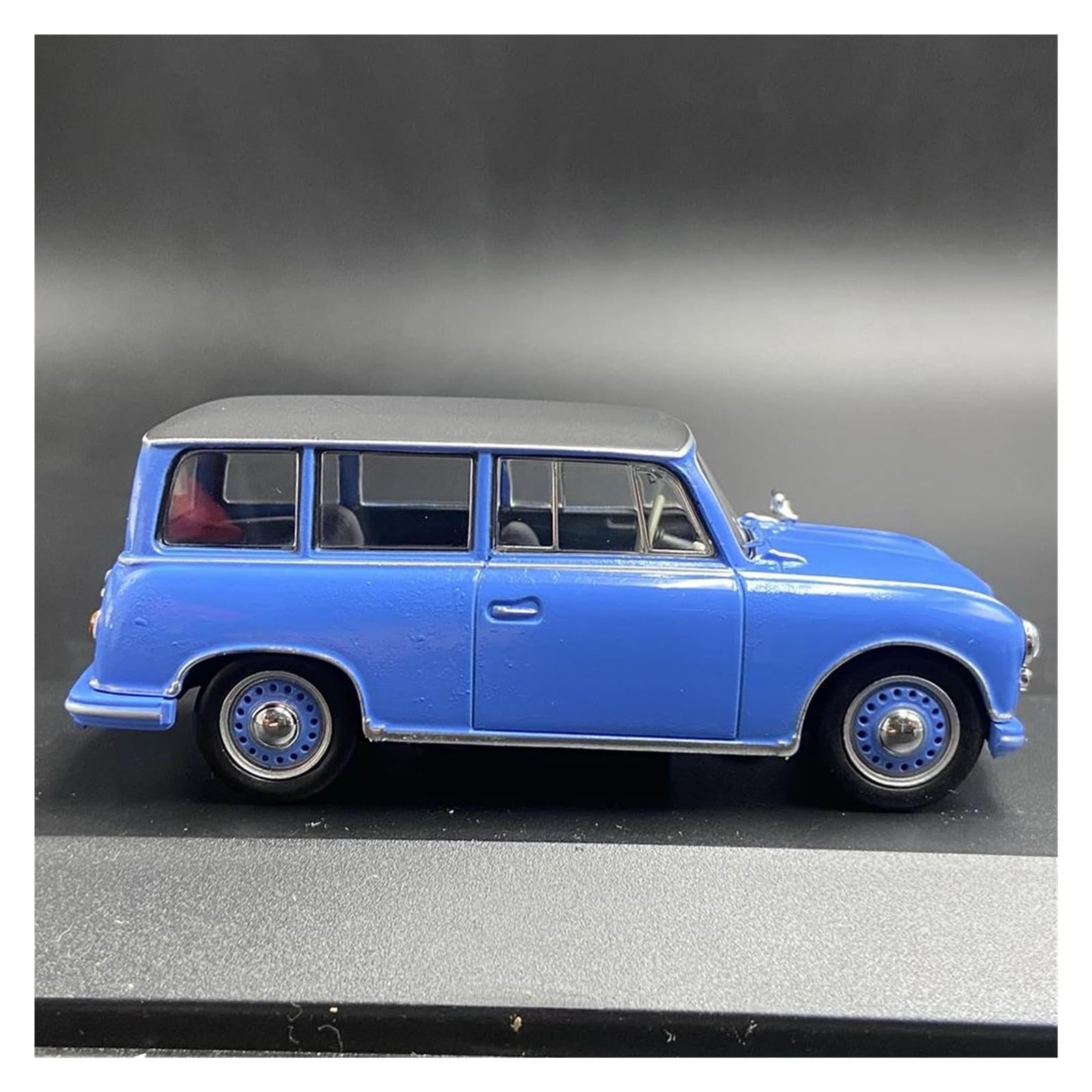 Metallo Scala Replica 1 43 Per la Germania dell'Est Blue Awz P70 Kombi 1957 Modello di auto lega statica Serie decorazioni per casa Hobby Veicoli Giochi Set