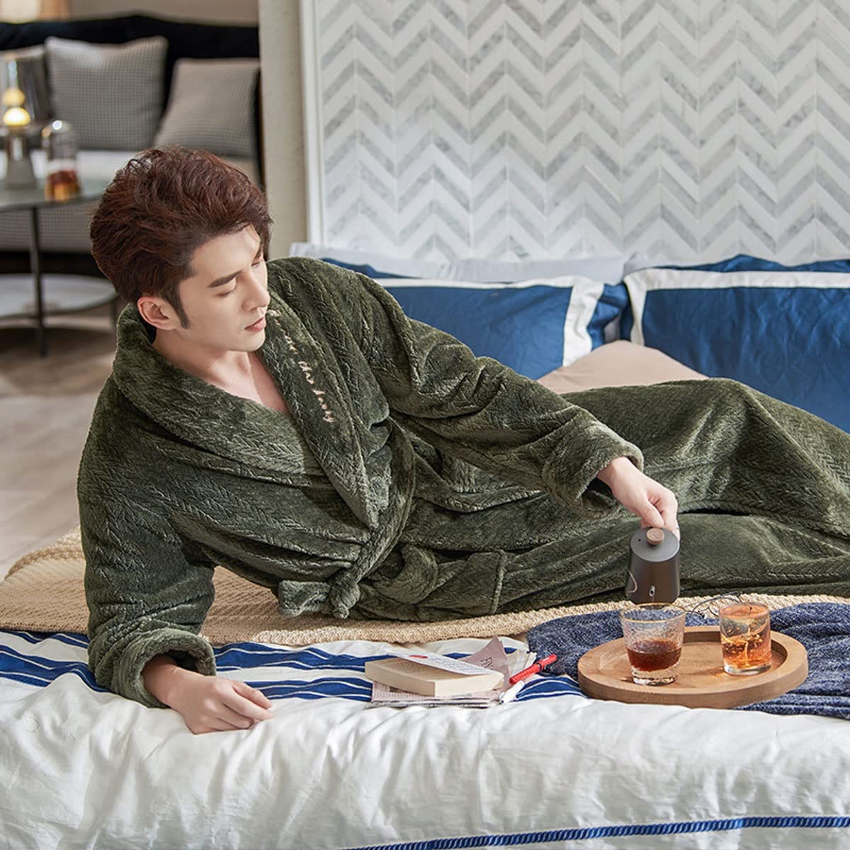 Amazon.com: PRMDDP Mens Dressing Gown, Super Soft Mens Fleece Robe, Gowns  Bathrobe, Warm and Cozy,Gifts for Men (Color : Green, Size : XX-Large) :  Clothing, Shoes & Jewelry