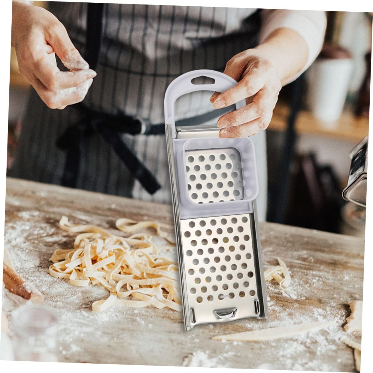 2pcs Stainless Steel Scrapers Manual Hand Slicer for Noodles and Rust Cutting Tools Comfortable Handle and Design