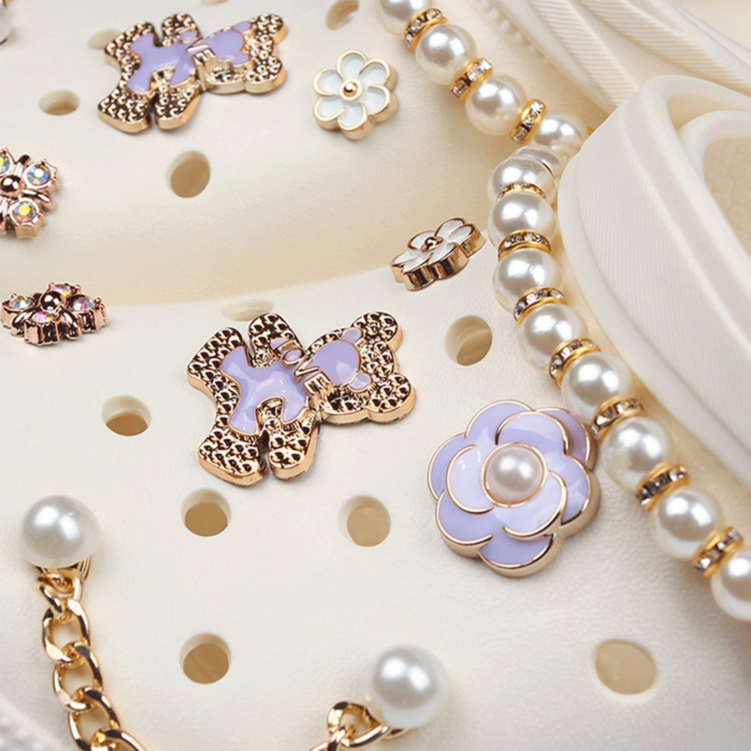 LEMONSTONE Crocs Charms Pins zestaw 12 sztuk, zdejmowane, urocze przypinki do butów z kwiatem, perłą, miś dla dzieci, dziewcząt i kobiet, błyszczące przypinki Croc (fioletowe)