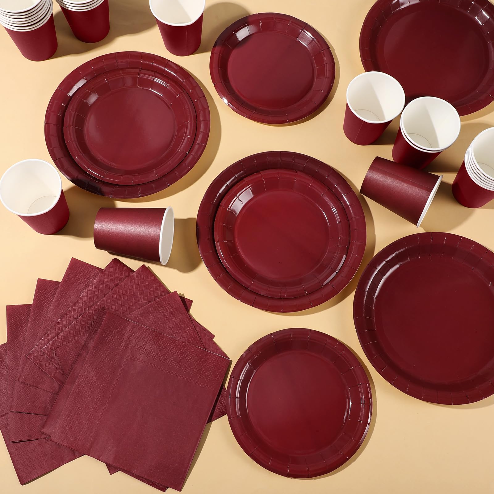 Tioncy Juego de 200 platos de papel desechables, vasos y servilletas, suministros de fiesta, para 50 invitados, vajilla de papel desechable para cumpleaños, boda, baby shower, picnic familiar (rojo
