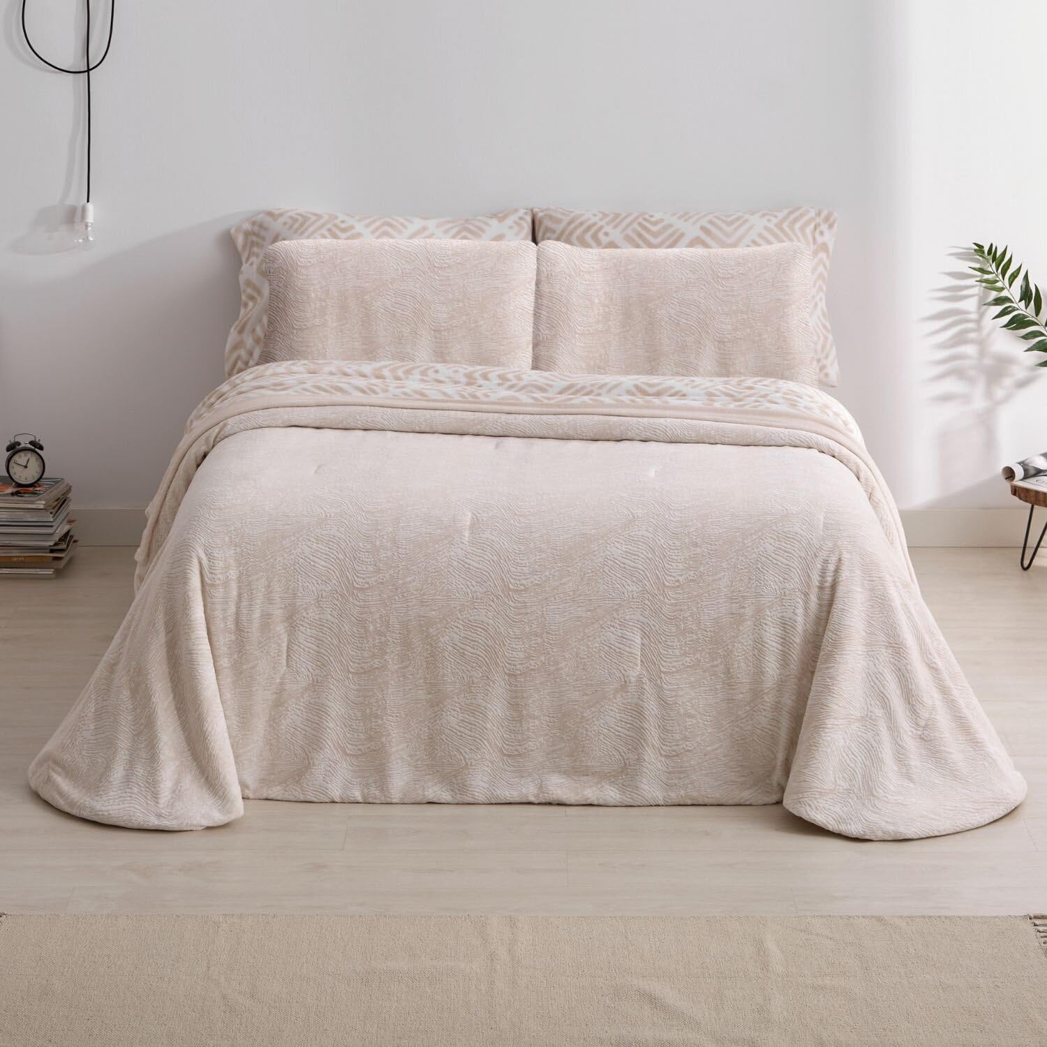 Burrito Blanco | Colcha edredón Invierno con Borreguillo | Cama de 135cm. (+Medidas Disponibles) | Diseño 441 | Color Crudo (230x260cm.)