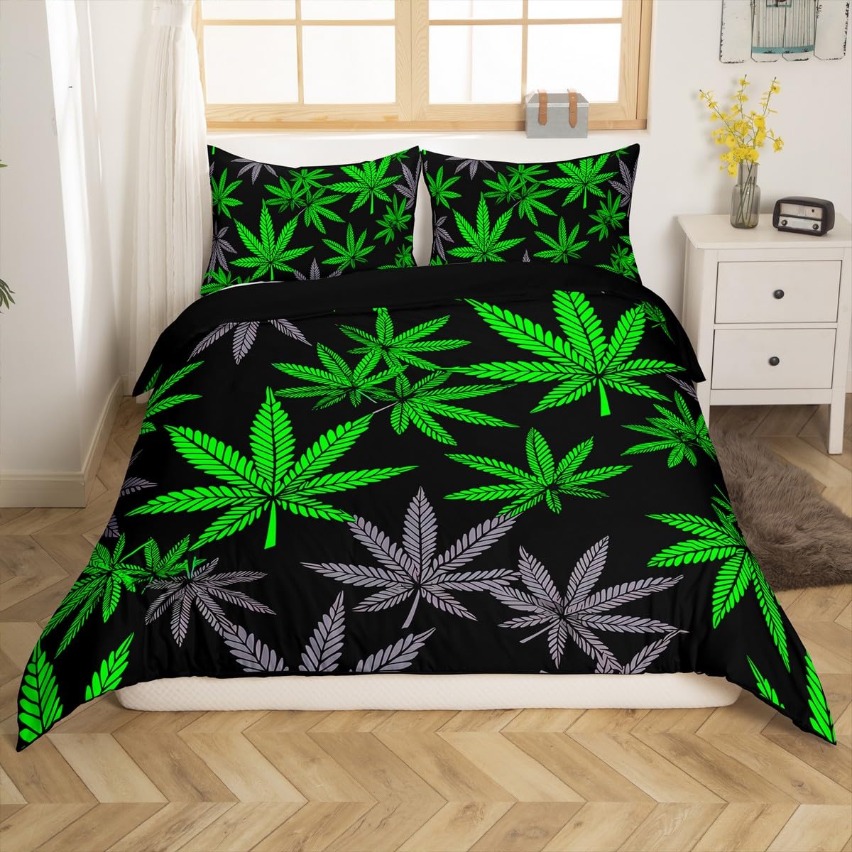 Single Cannabis Leaf Duvet Cover Set – Black & Green, Polyester, By Night Zone