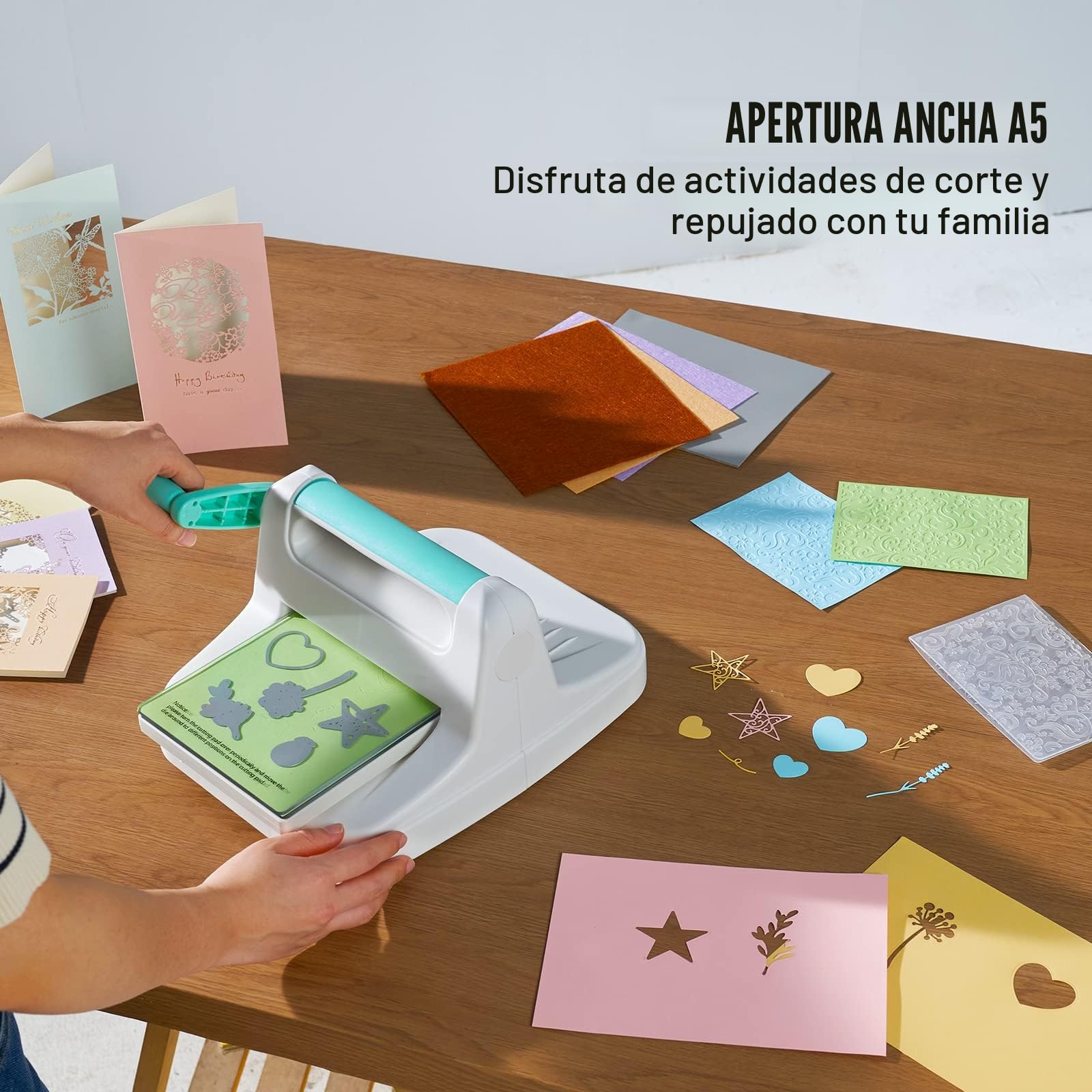 Máquina Troqueladora Apertura de Ancho de 160 mm Máquina de Troquelado y Estampado Manual con 8 Troqueles, 10 Cartulinas y 1 Carpeta A6 Juego Completo para Decoración Álbum Tarjetas Manualidades