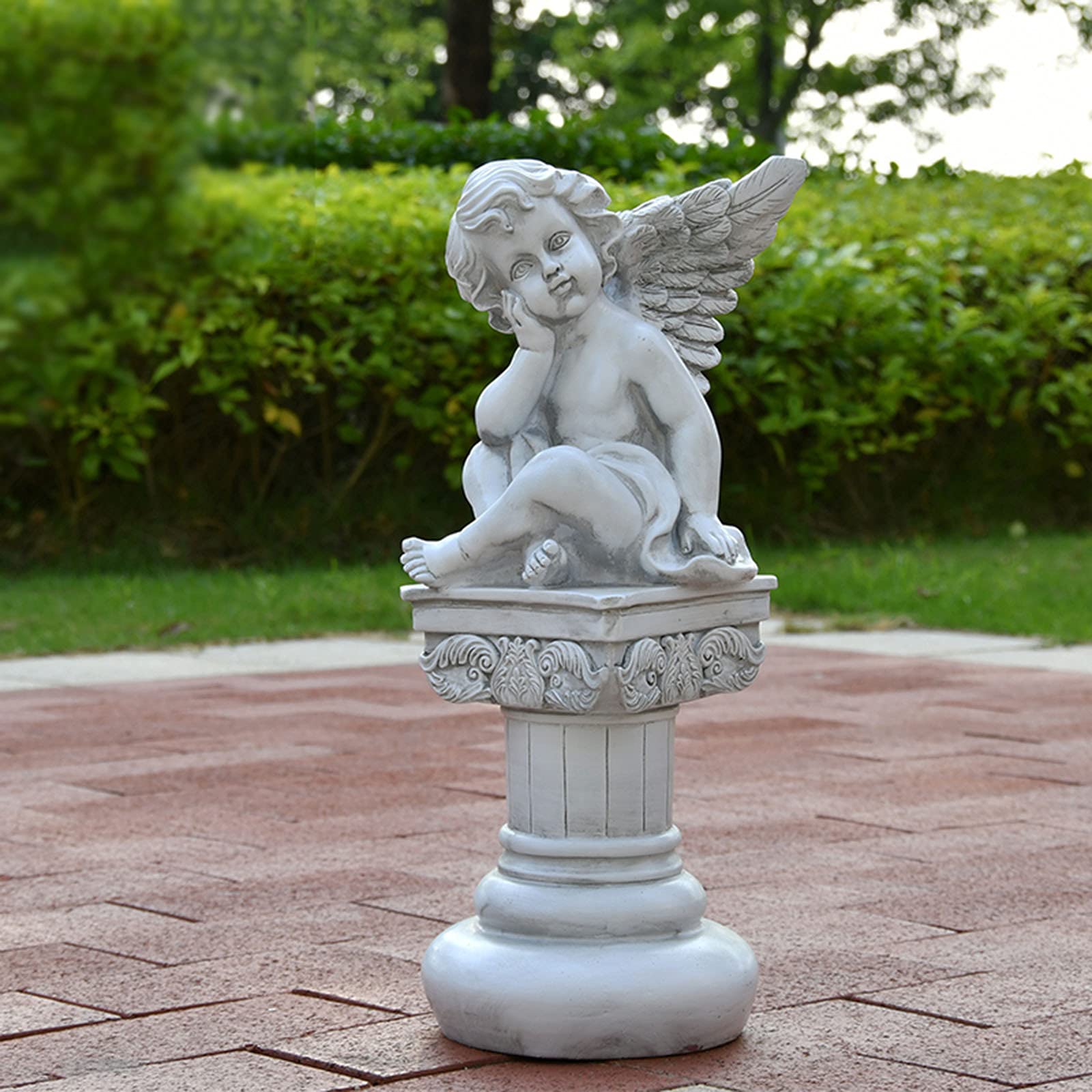 Ornements prière religieux sculptés style d'antan pour sublimer le design d'un grand salon