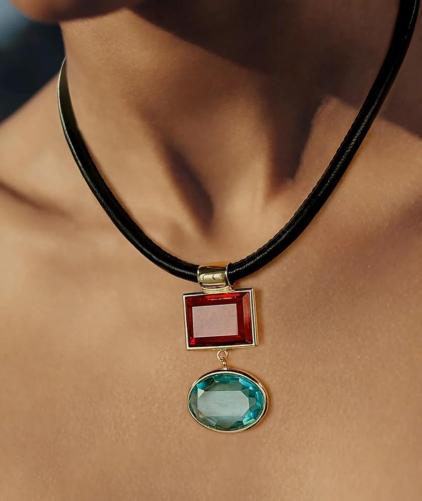 Elegante collana Ikita | Ciondolo dorato e rosso | Regolabile 17-24 cm