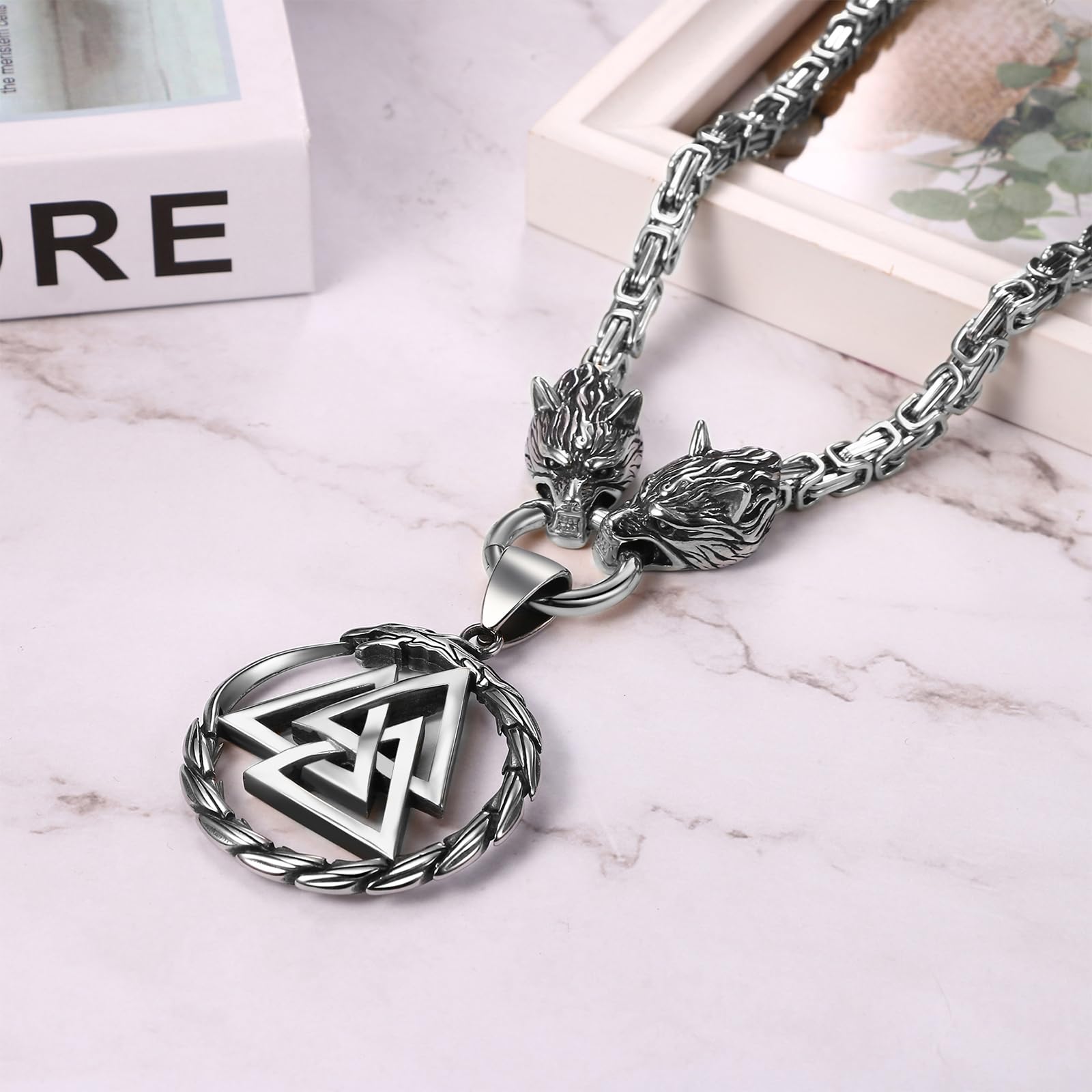 JewelryWe Wikinger Wolf Halskette Herren Wolfskopf Valknut Thors Hammer Anhänger mit Königskette Mjolnir Edelstahl Kette Nordische Mythologie Amulett Schmuck für Männer
