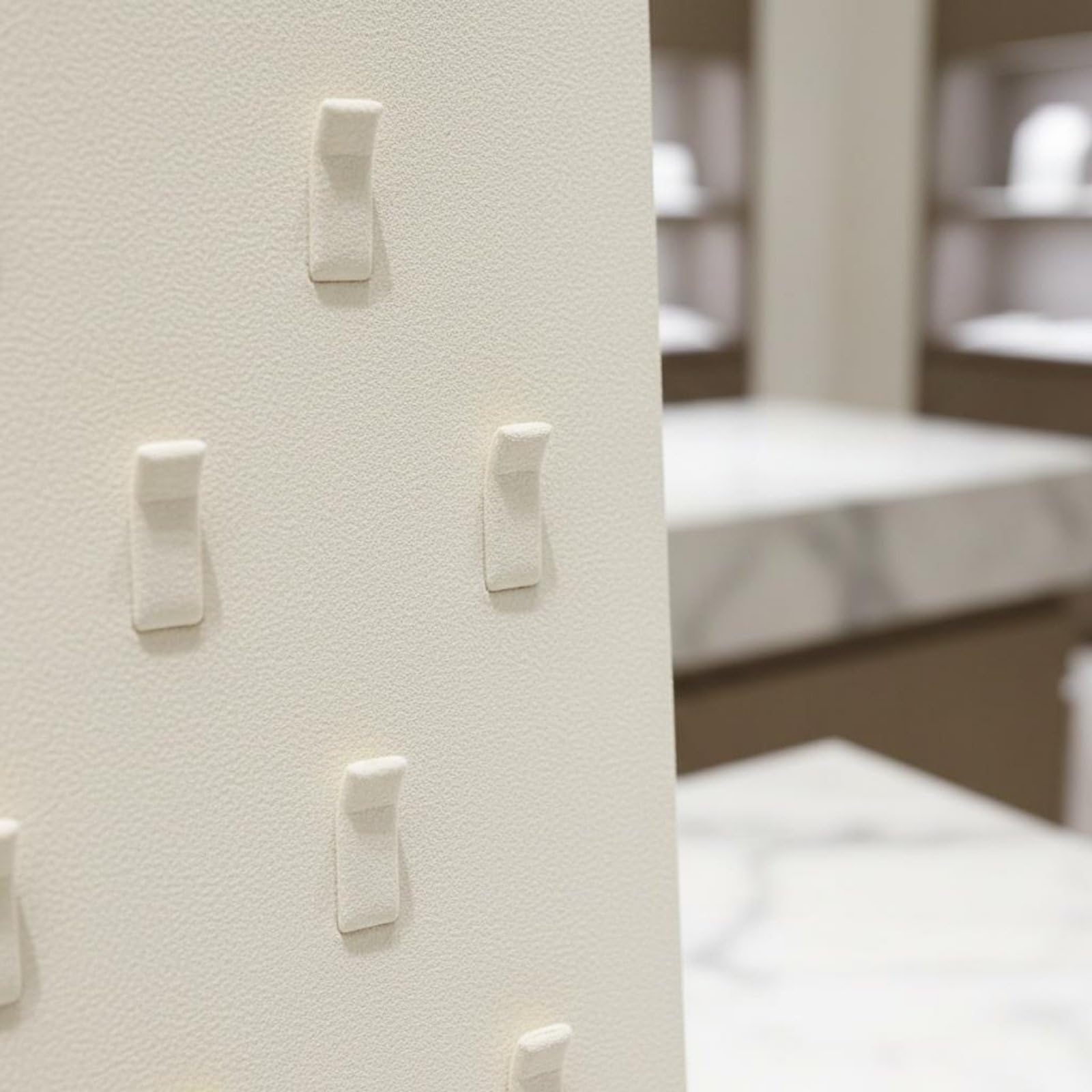 Espositore Gioielli Supporto Orecchini Anelli Pendenti Organizer con Rivestimento in Microfibra E Struttura in Metallo a Più File per Ordine E Mostra, Beige, Piccola 18 5 17cm