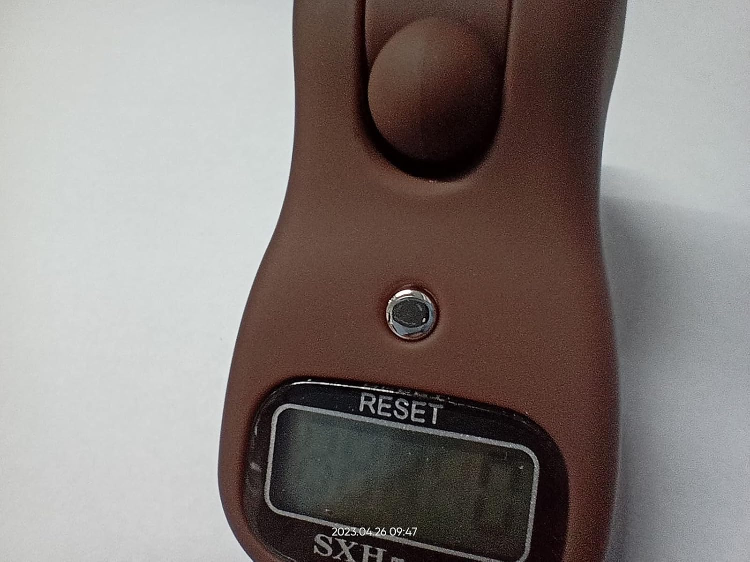 Portible Manual Hand Finger Digital Counting Machine | Mantra Jap Count God Name | Various Use Digital Tally Counter | Hand Counting for Finger. (2 Brown) 1