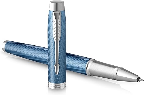 PARKER - Bolígrafo IM color gris azulado de alta calidad con borde cromado, punta fina con repuesto de tinta negra, caja de regalo